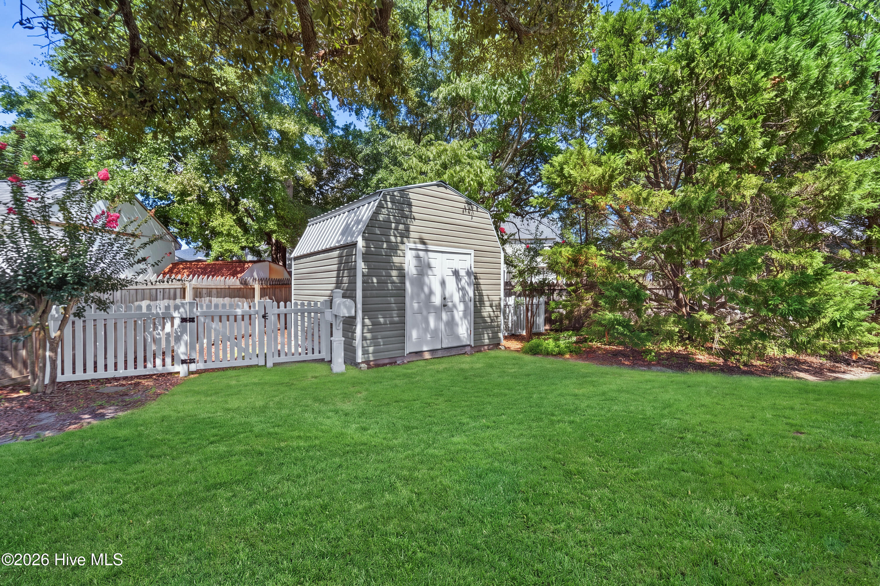 119 E Ivybridge Drive Property Photo 23
