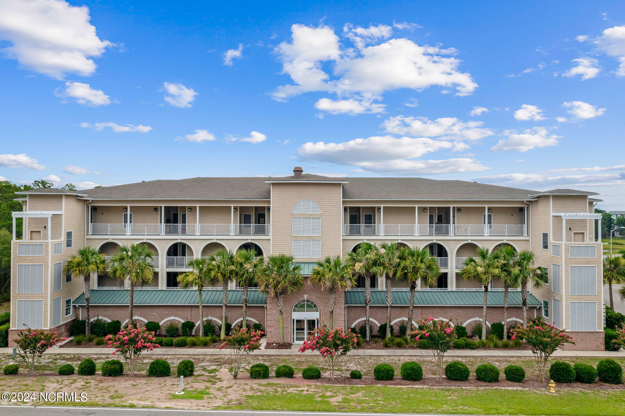 2252 Dolphin Shores Drive Sw Unit 1 Property Photo 1