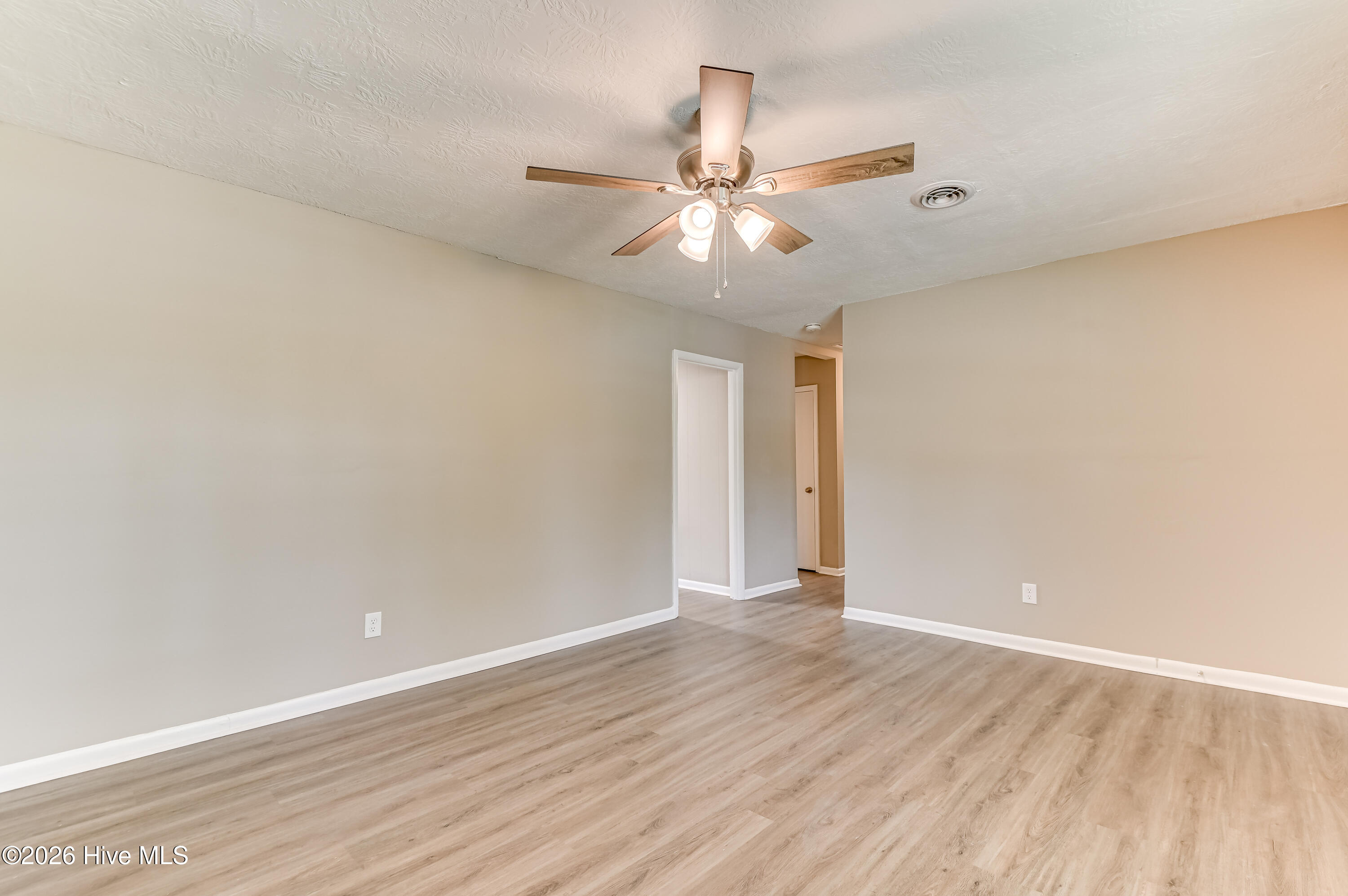 2328 Prague Court Property Photo 8