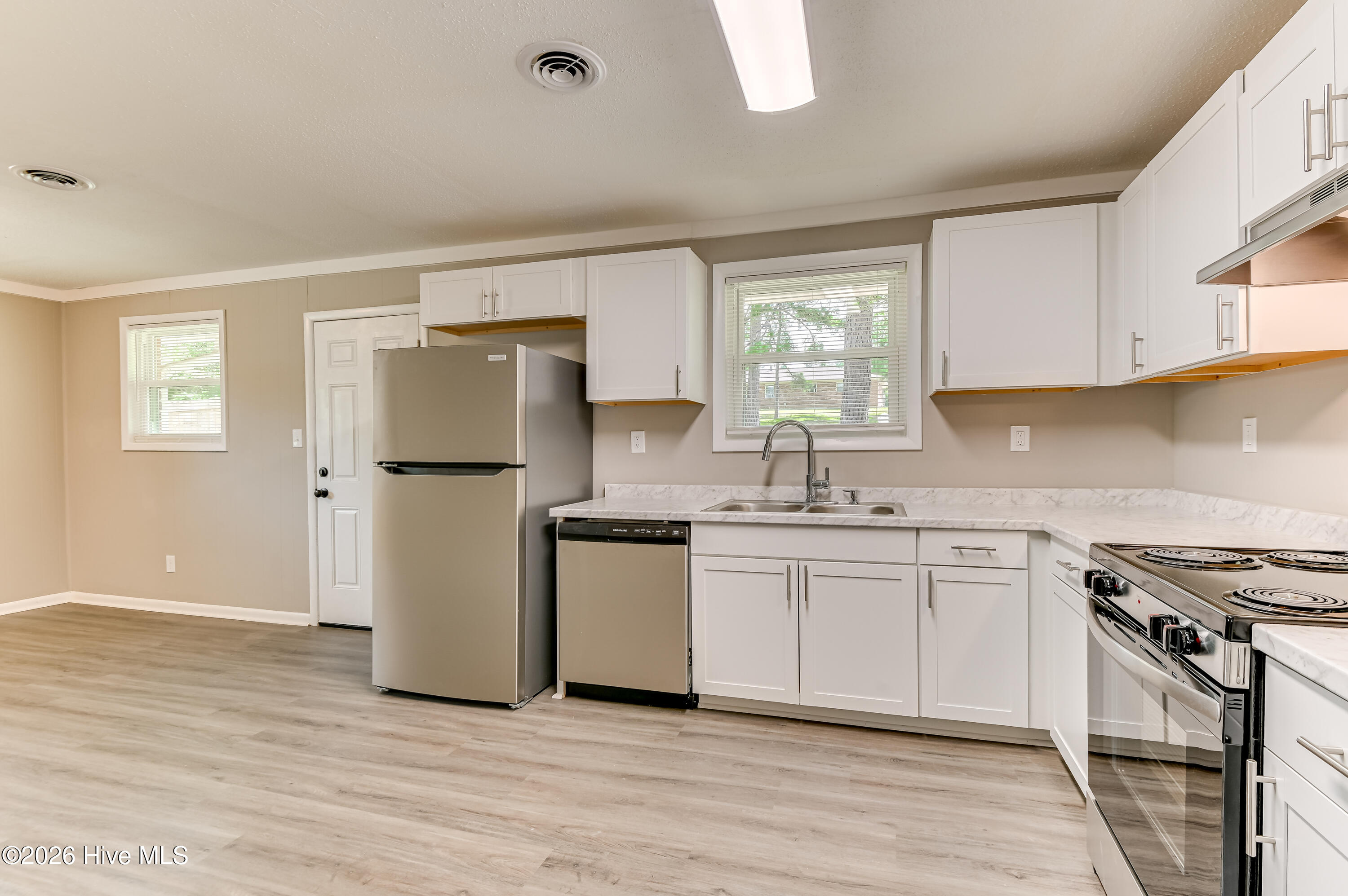 2328 Prague Court Property Photo 10