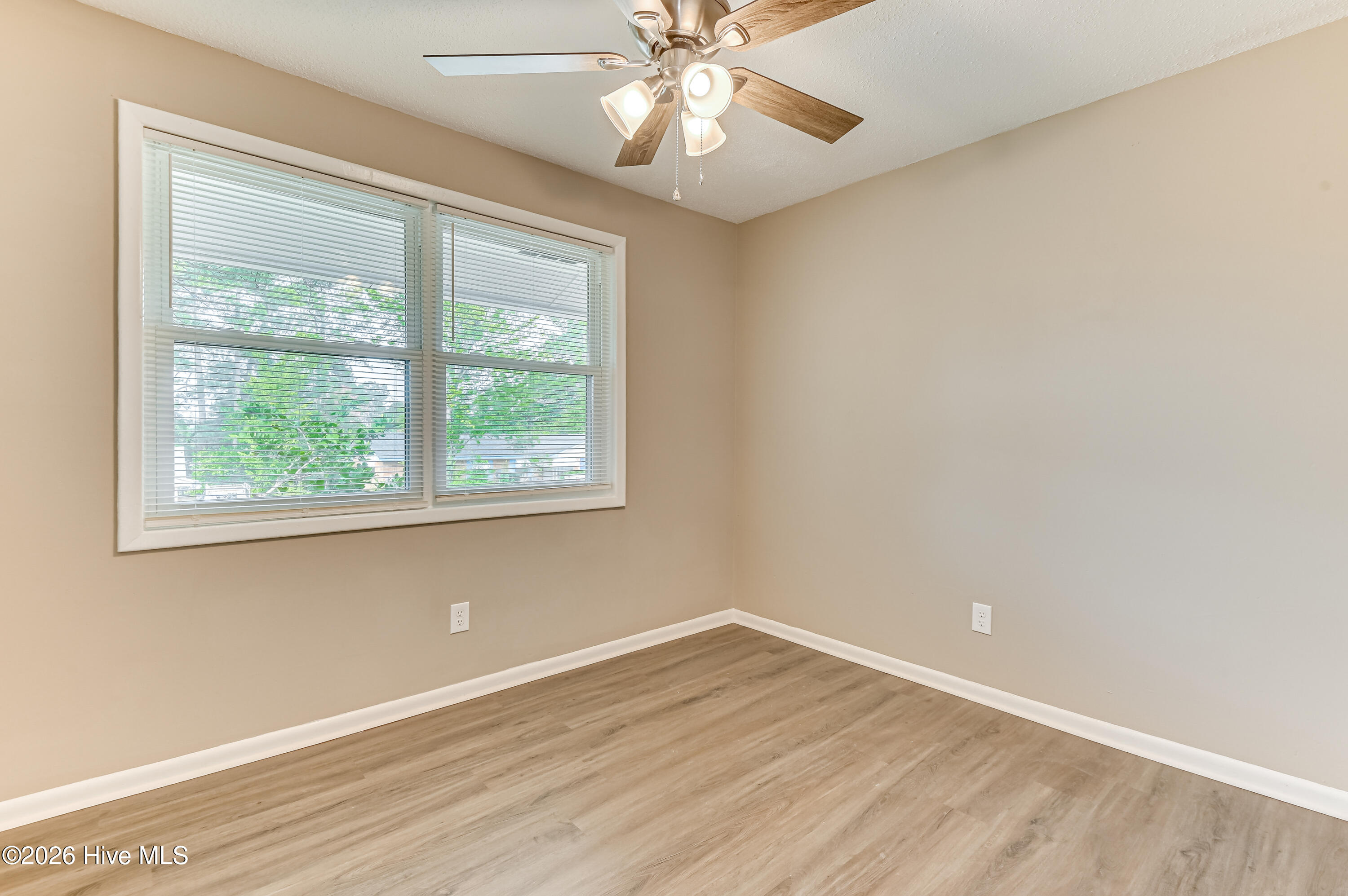 2328 Prague Court Property Photo 28
