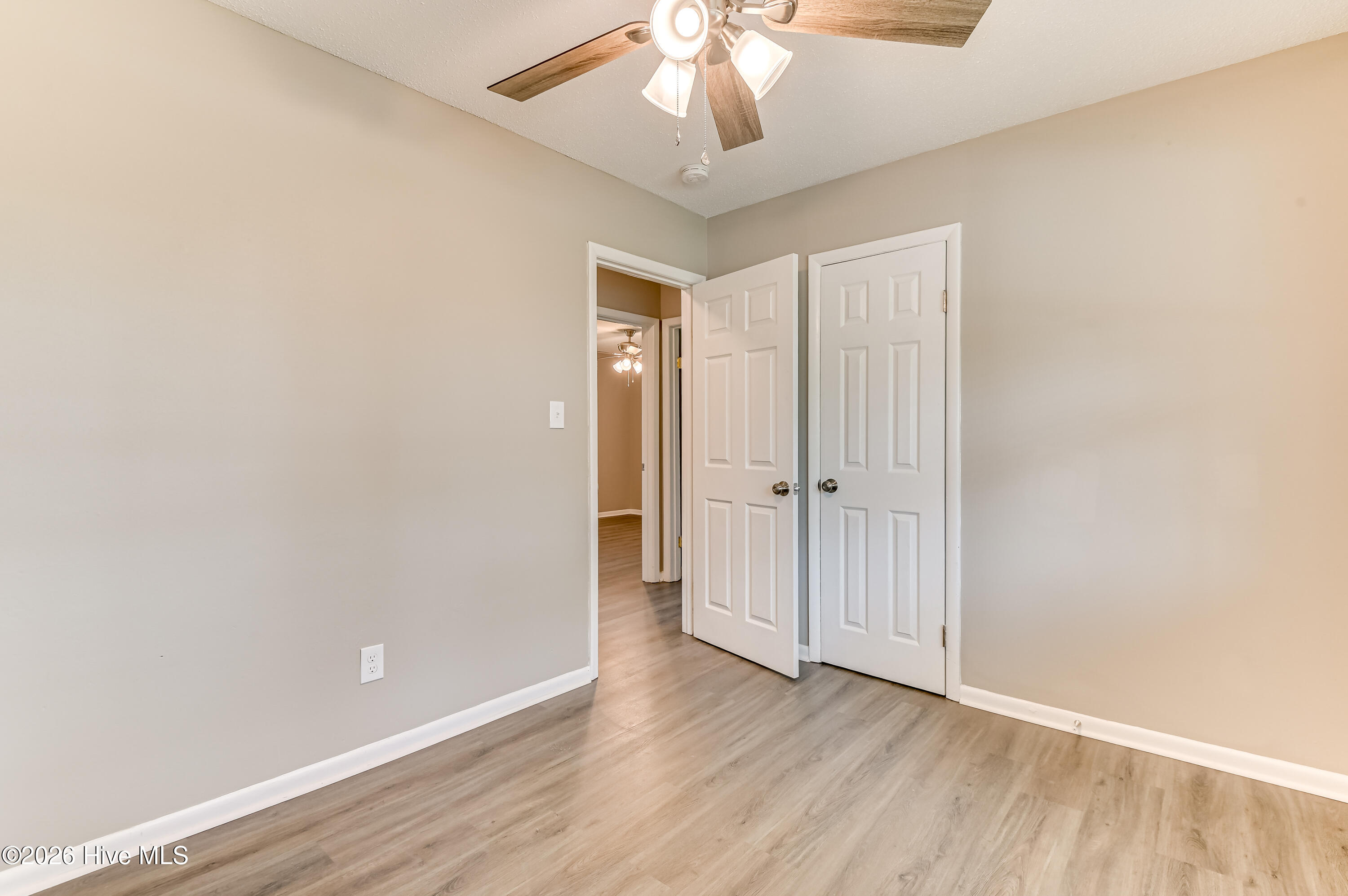 2328 Prague Court Property Photo 29