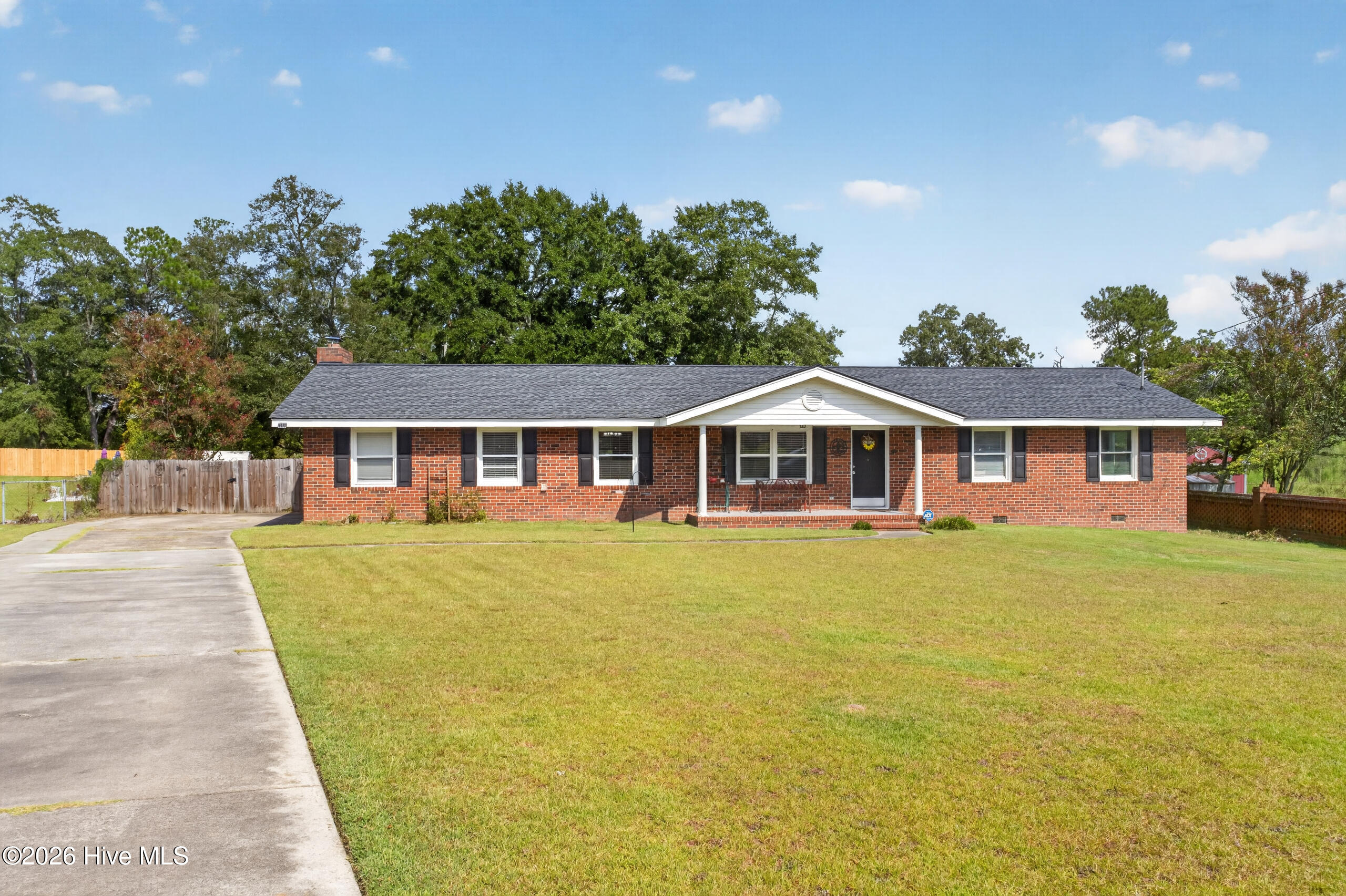3002 Eagle Drive Property Photo 2