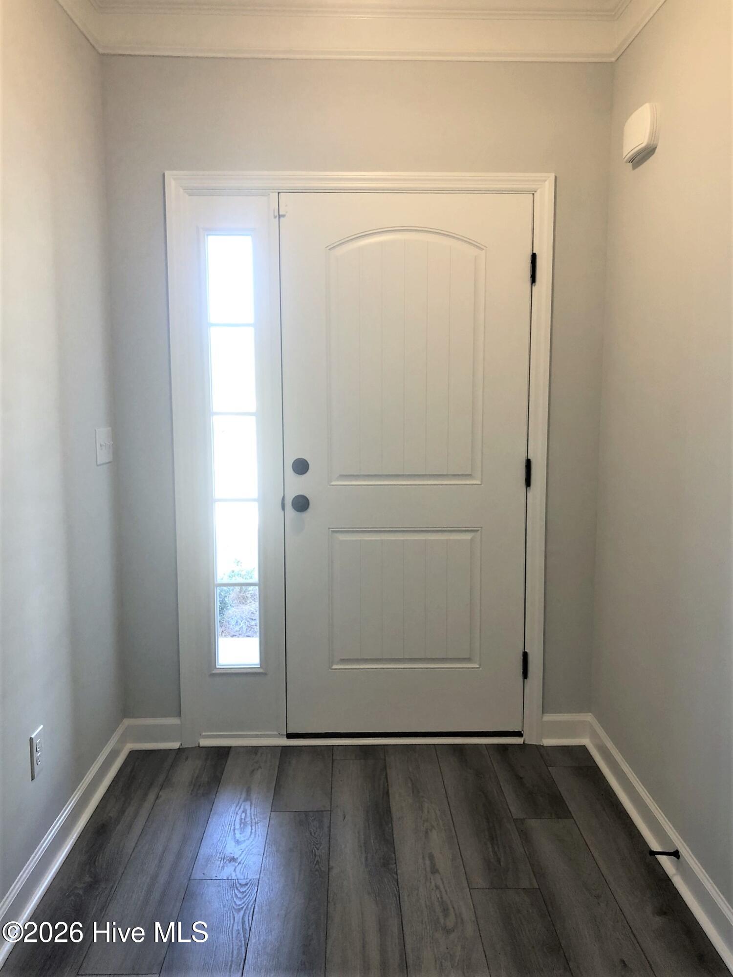 851 Goodale Drive Property Photo 3