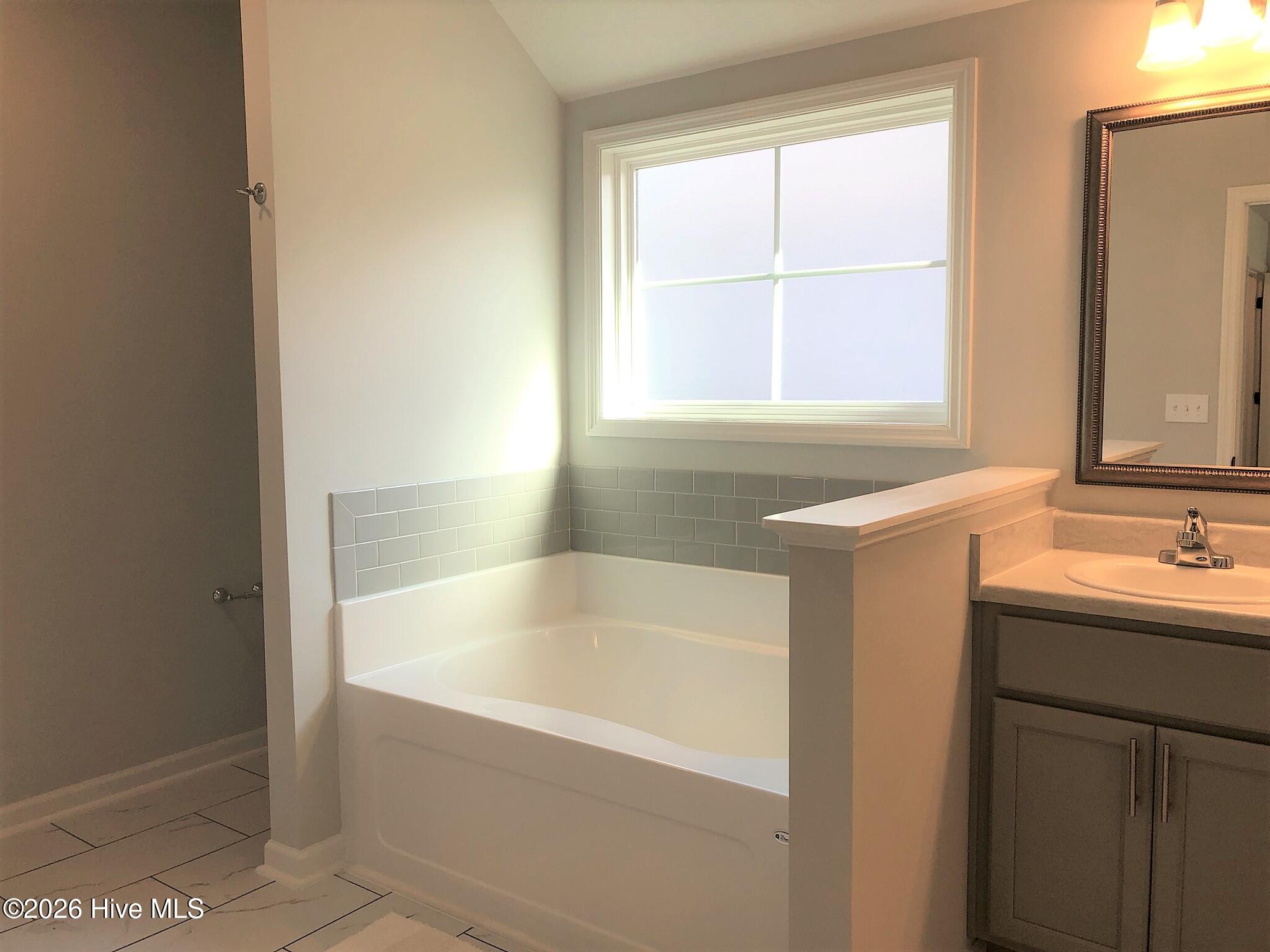 851 Goodale Drive Property Photo 11