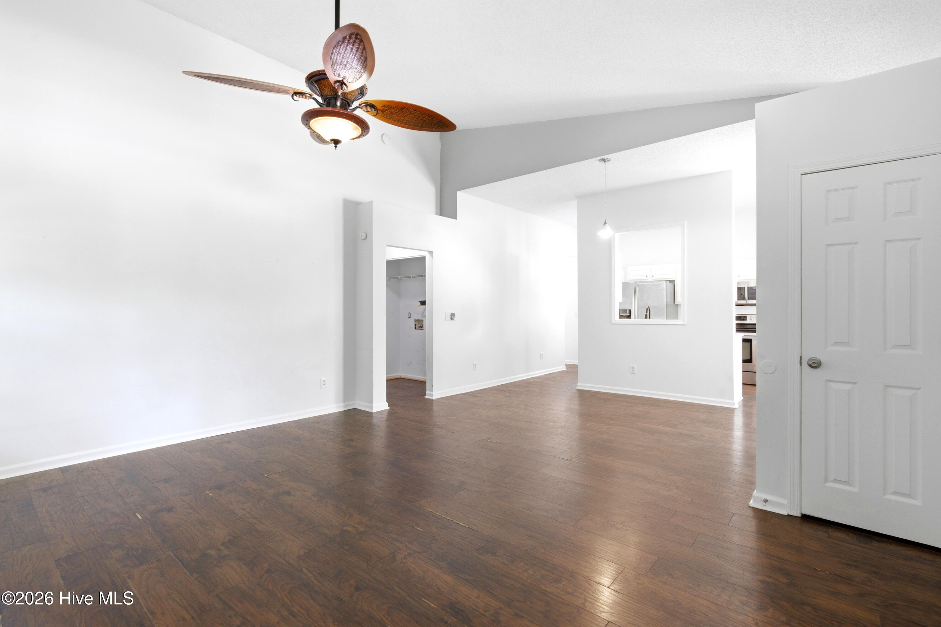 2404 Sapling Circle Property Photo 6