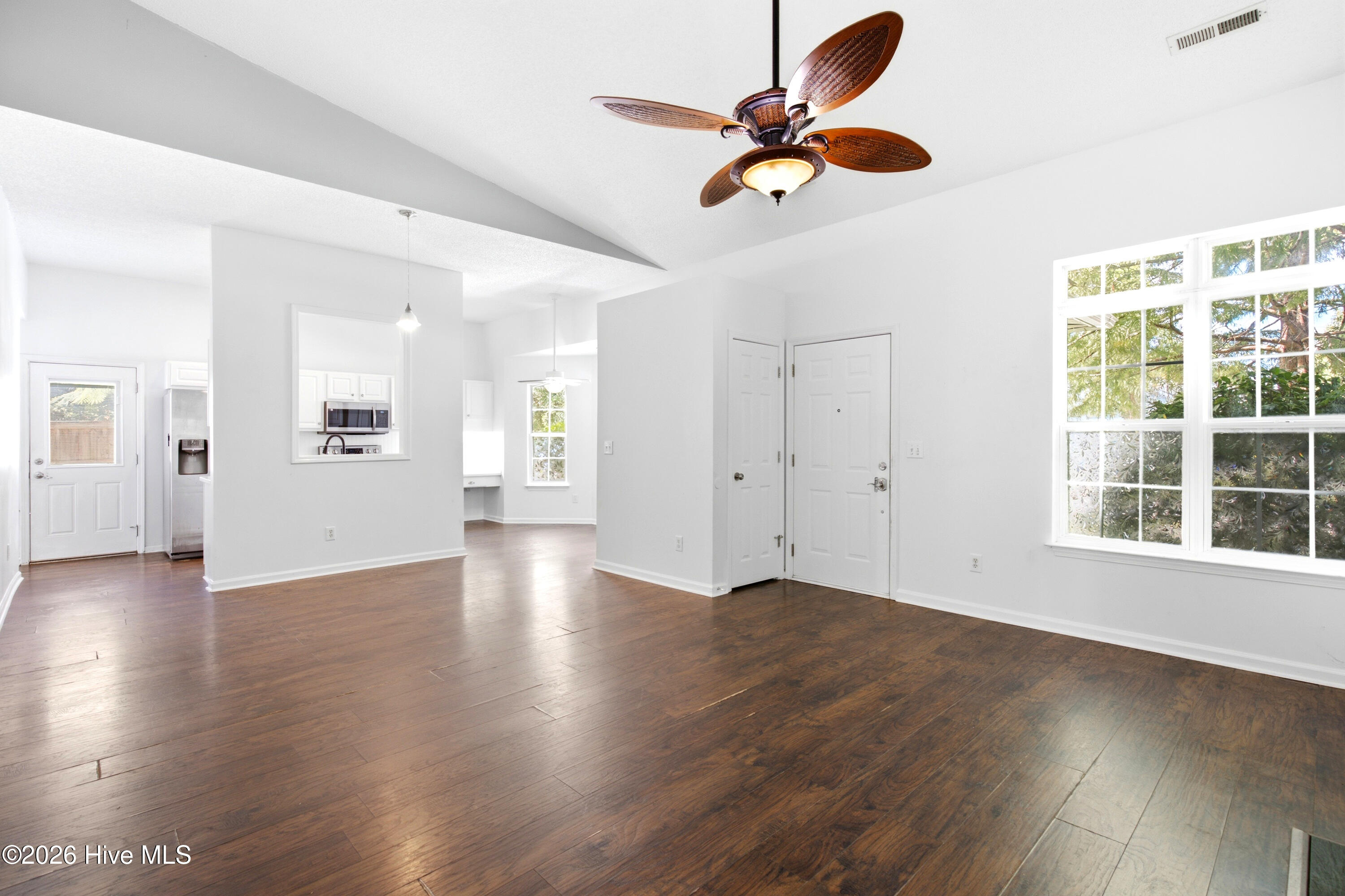 2404 Sapling Circle Property Photo 12