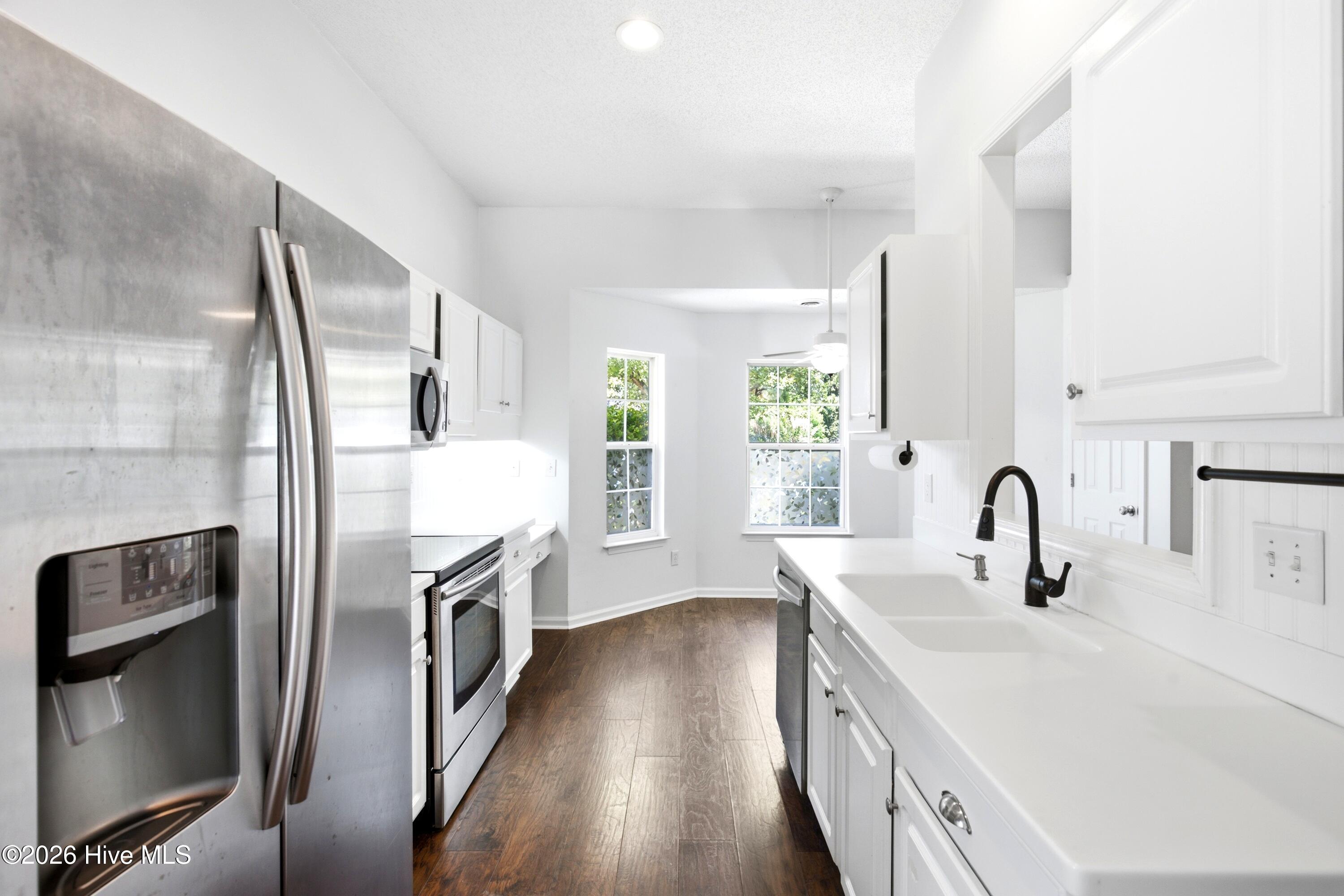2404 Sapling Circle Property Photo 13