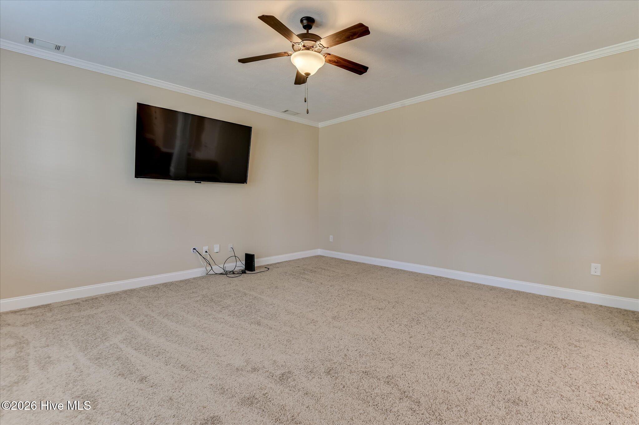 7066 Wethersfield Drive Property Photo 10