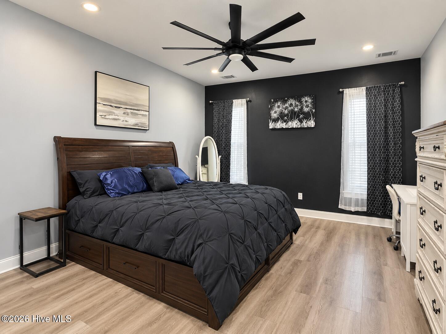 327 Drayton Way Property Photo 13