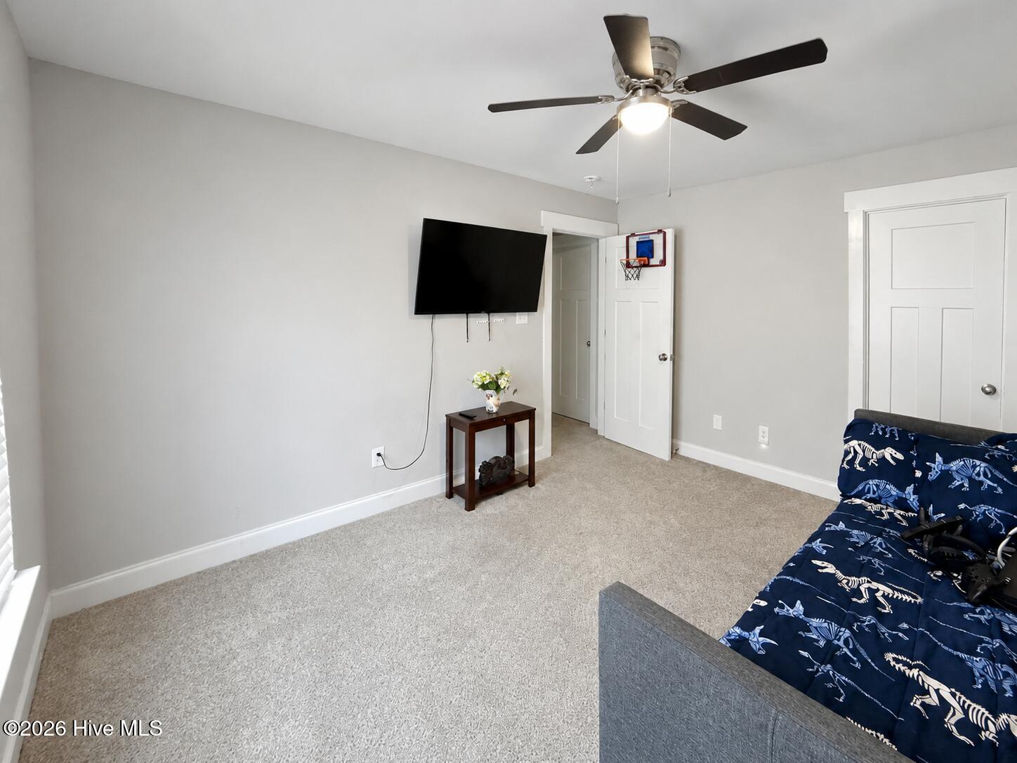 327 Drayton Way Property Photo 21