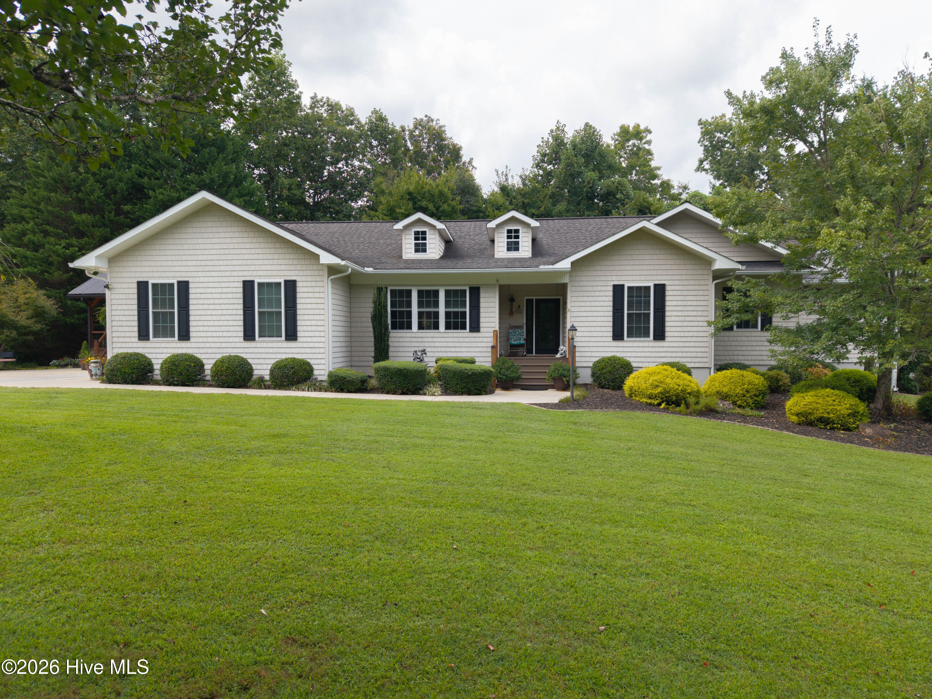 622 Tarheel West Drive Property Photo 1