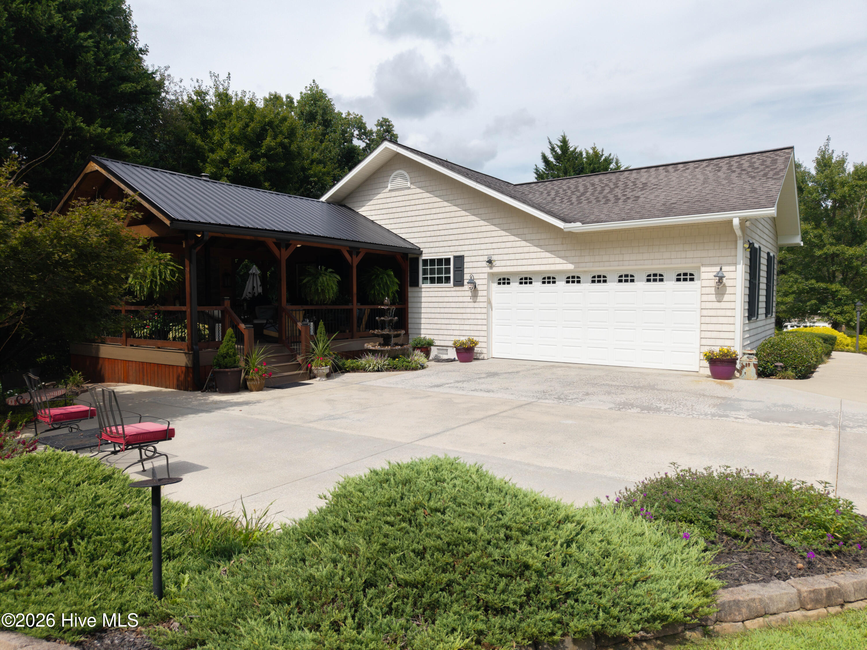 622 Tarheel West Drive Property Photo 48