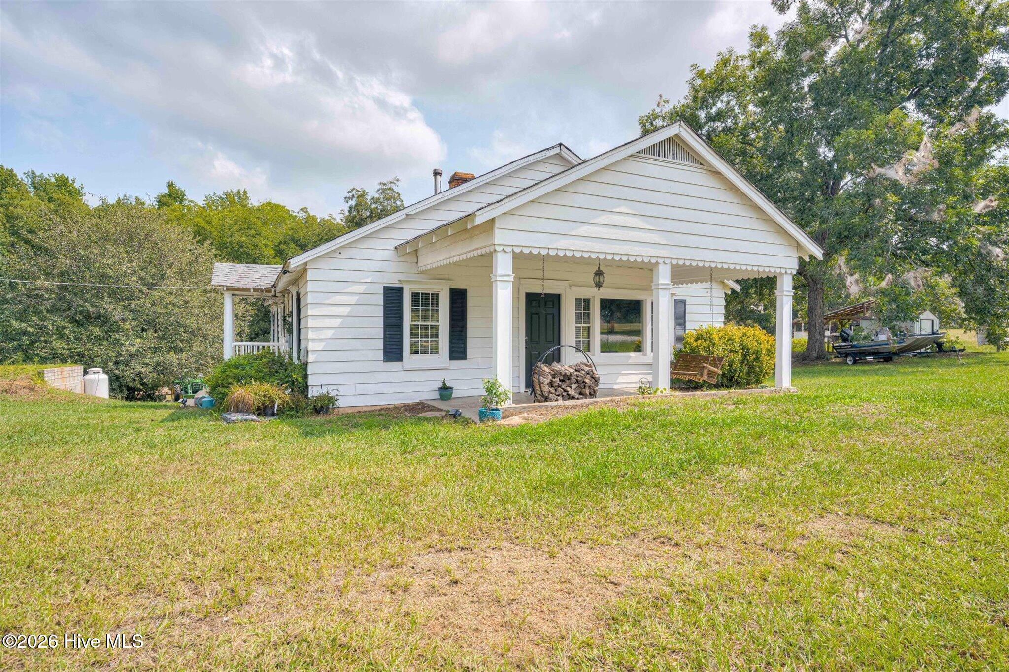 1717 Washington Highway Property Photo 1