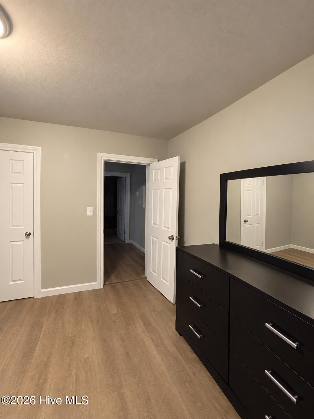 2409 Cunningham Drive Property Photo 6