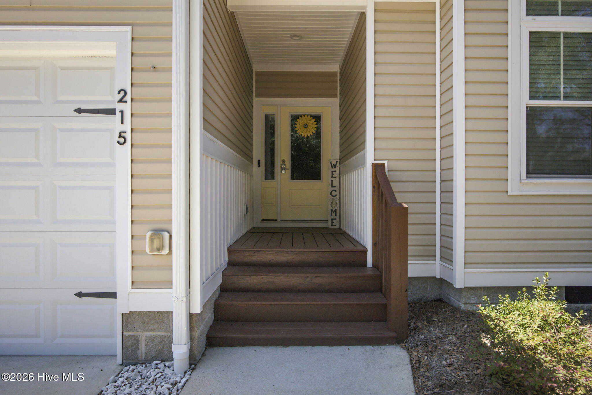 215 Ne 54th Street Property Photo 5