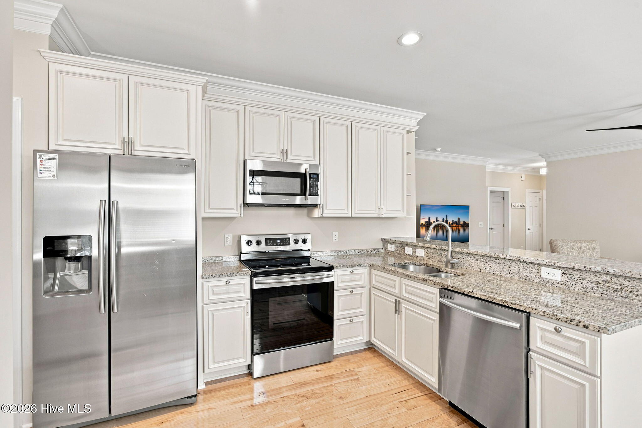 215 Ne 54th Street Property Photo 15