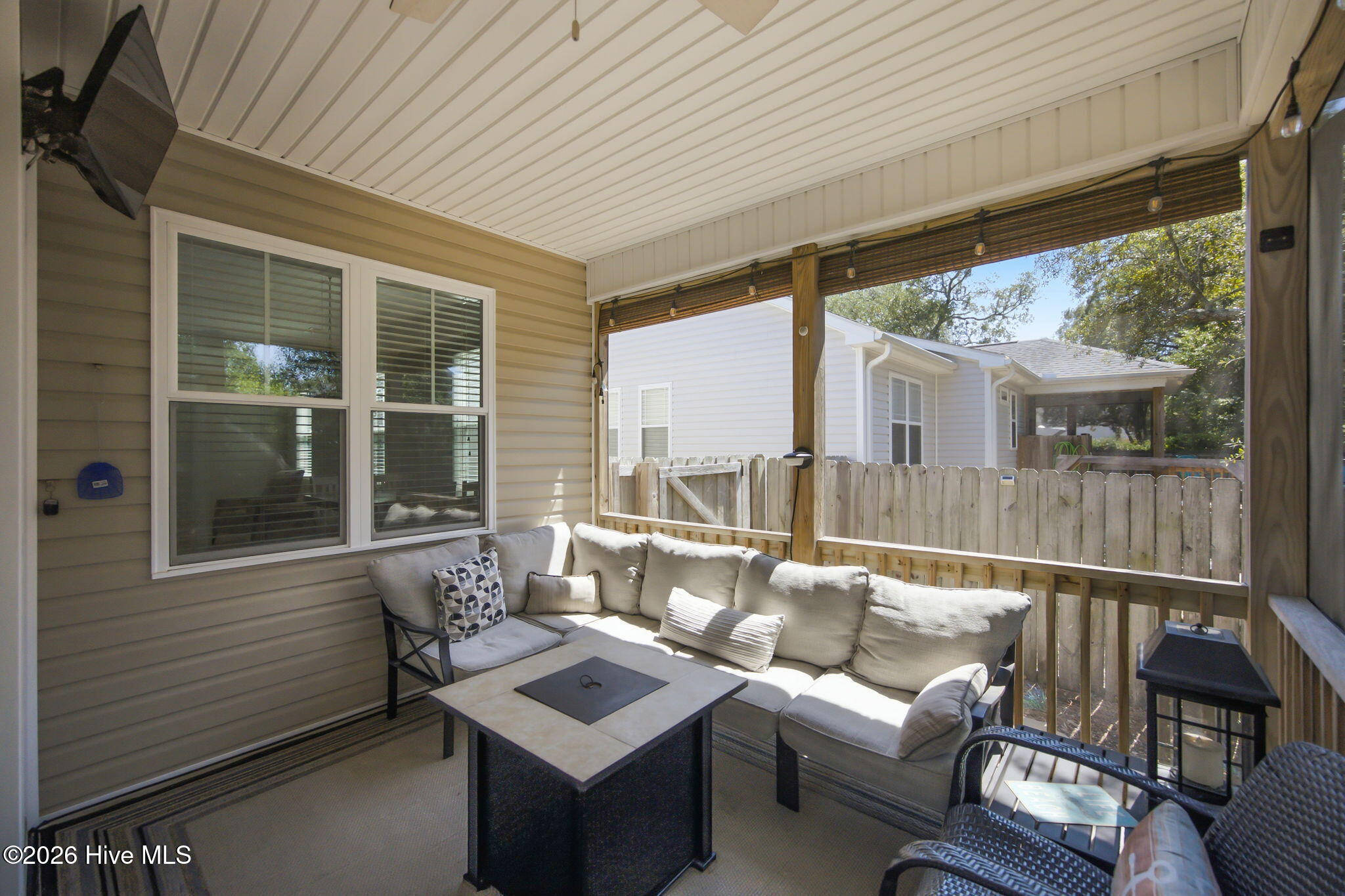 215 Ne 54th Street Property Photo 32