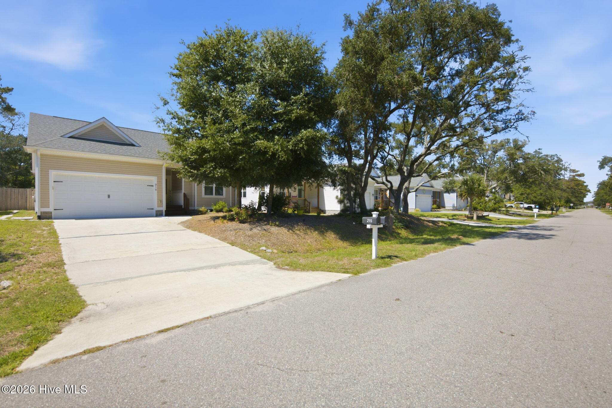 215 Ne 54th Street Property Photo 43