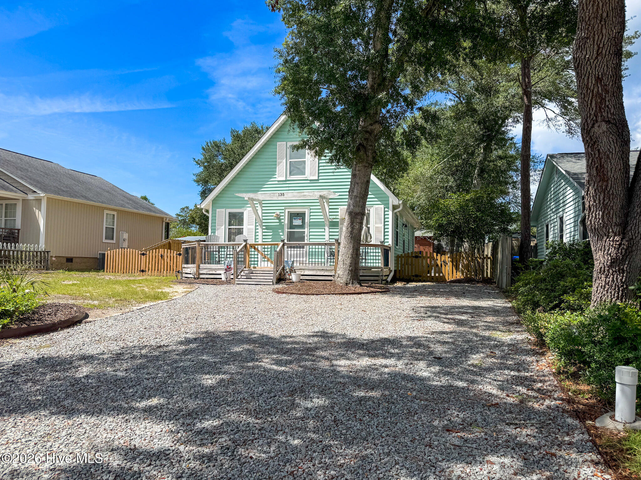 135 Ne 34th Street Property Photo 2