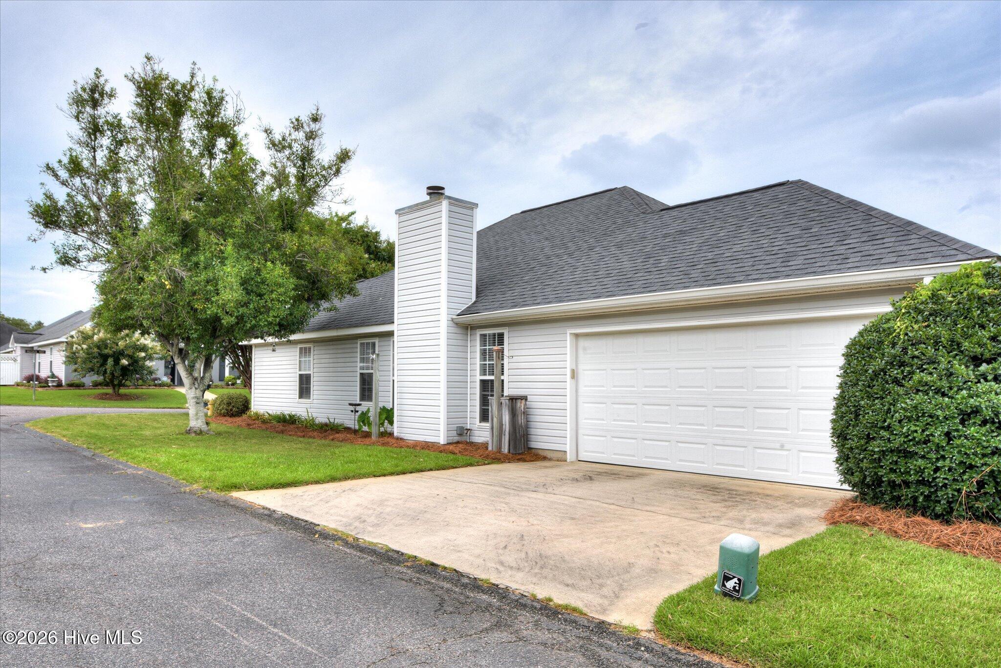 302 Alcock Way Property Photo 4