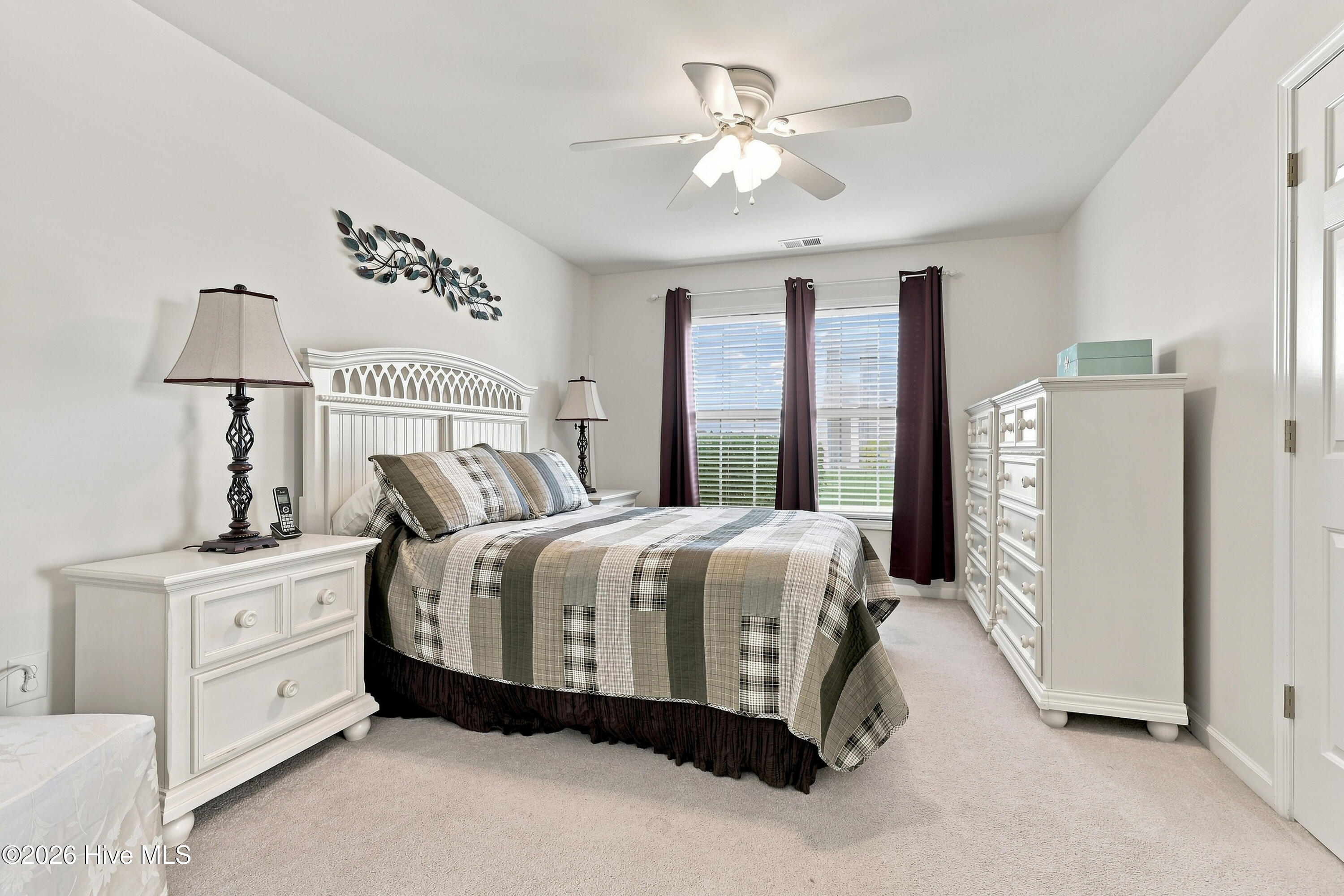 136 Cobblers Circle Property Photo 11