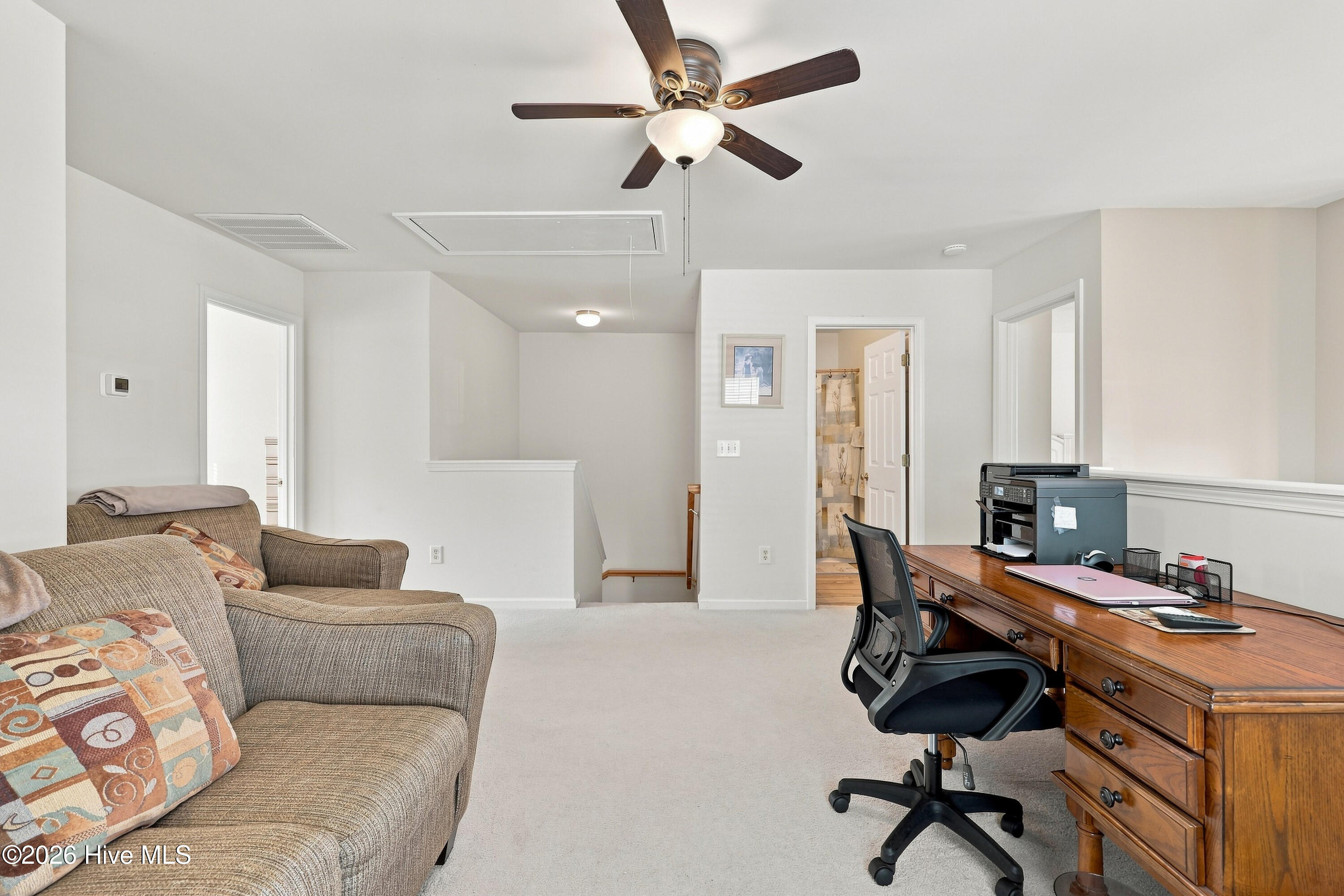 136 Cobblers Circle Property Photo 15