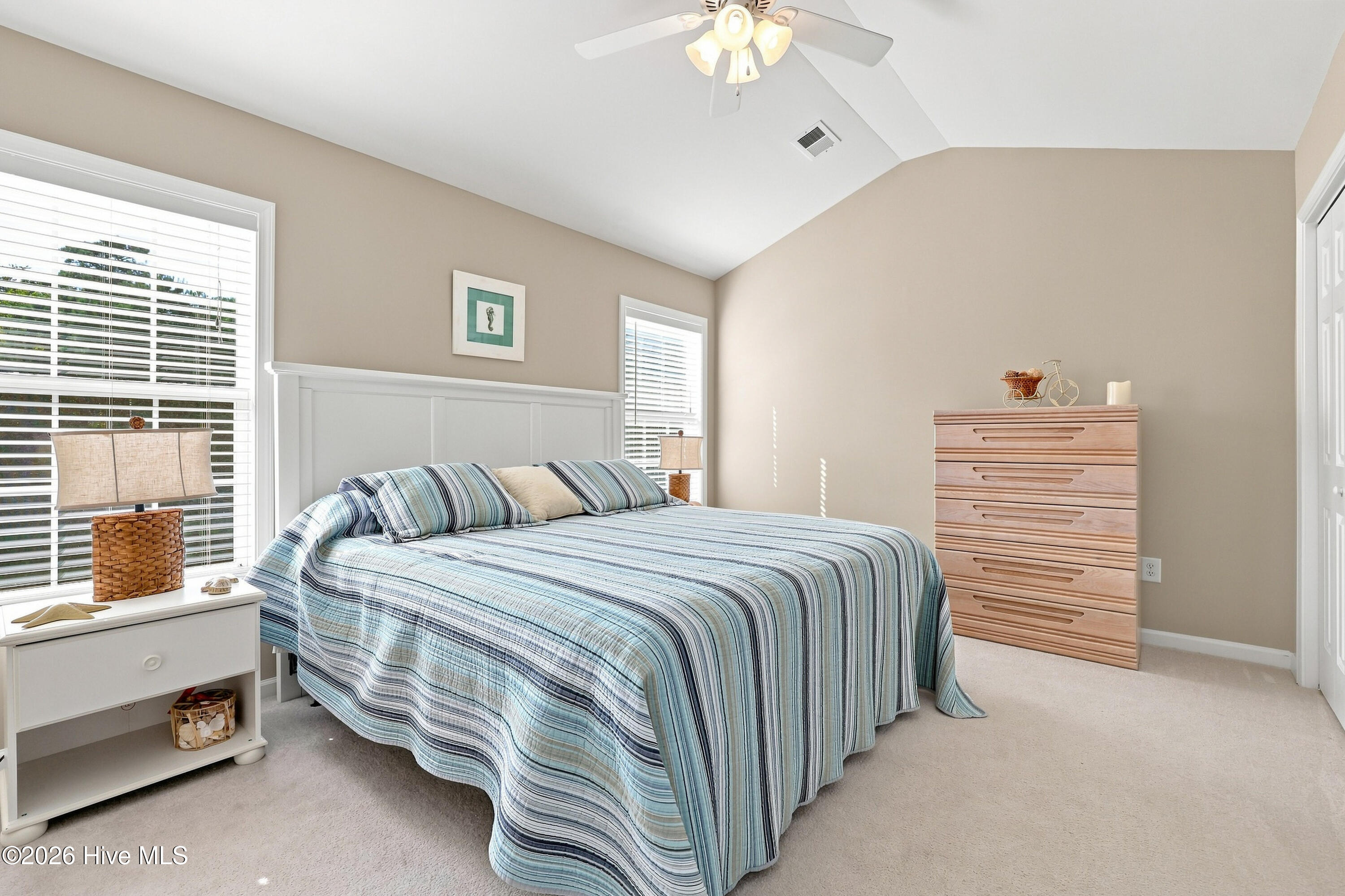 136 Cobblers Circle Property Photo 18