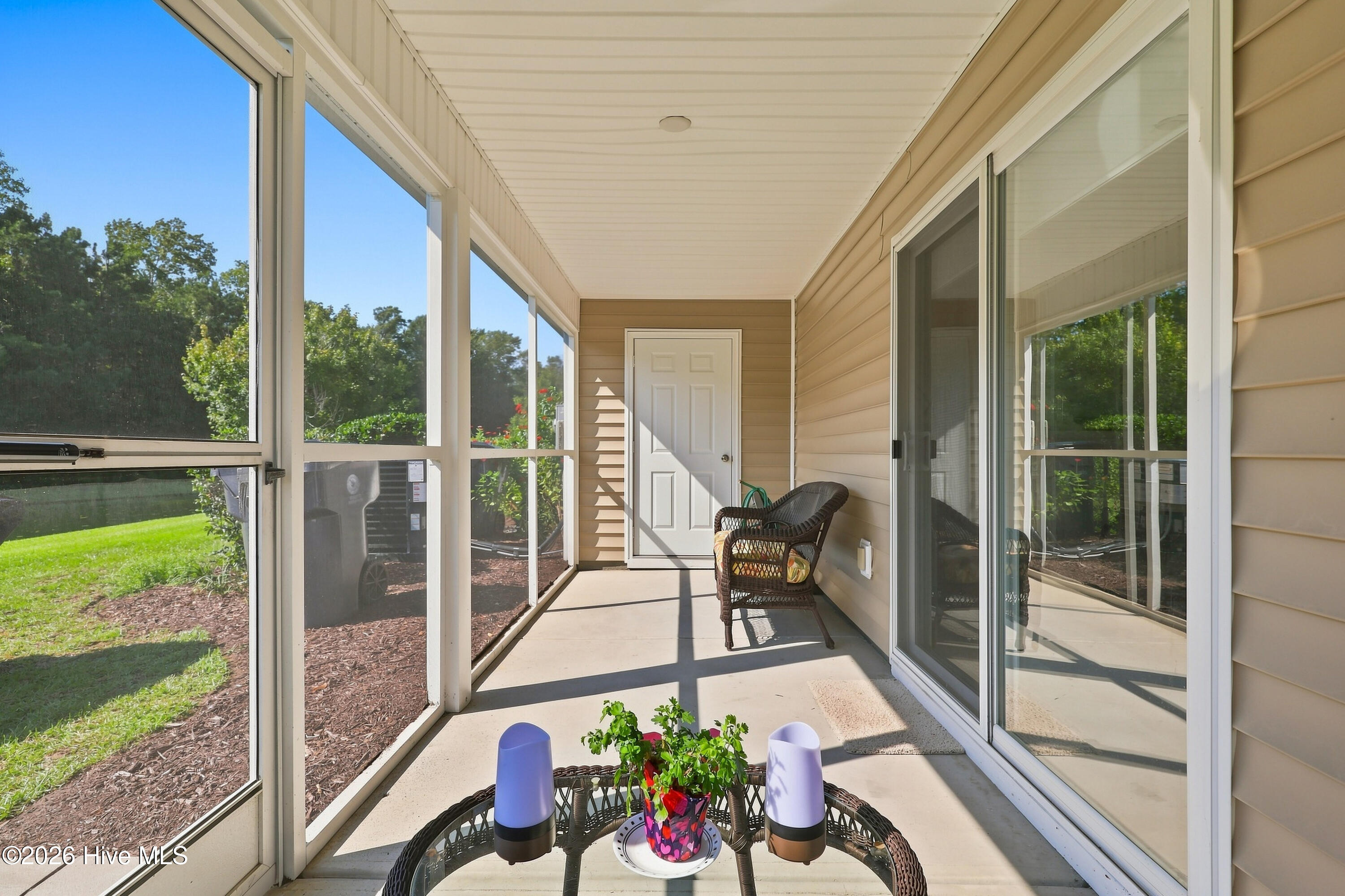 136 Cobblers Circle Property Photo 26
