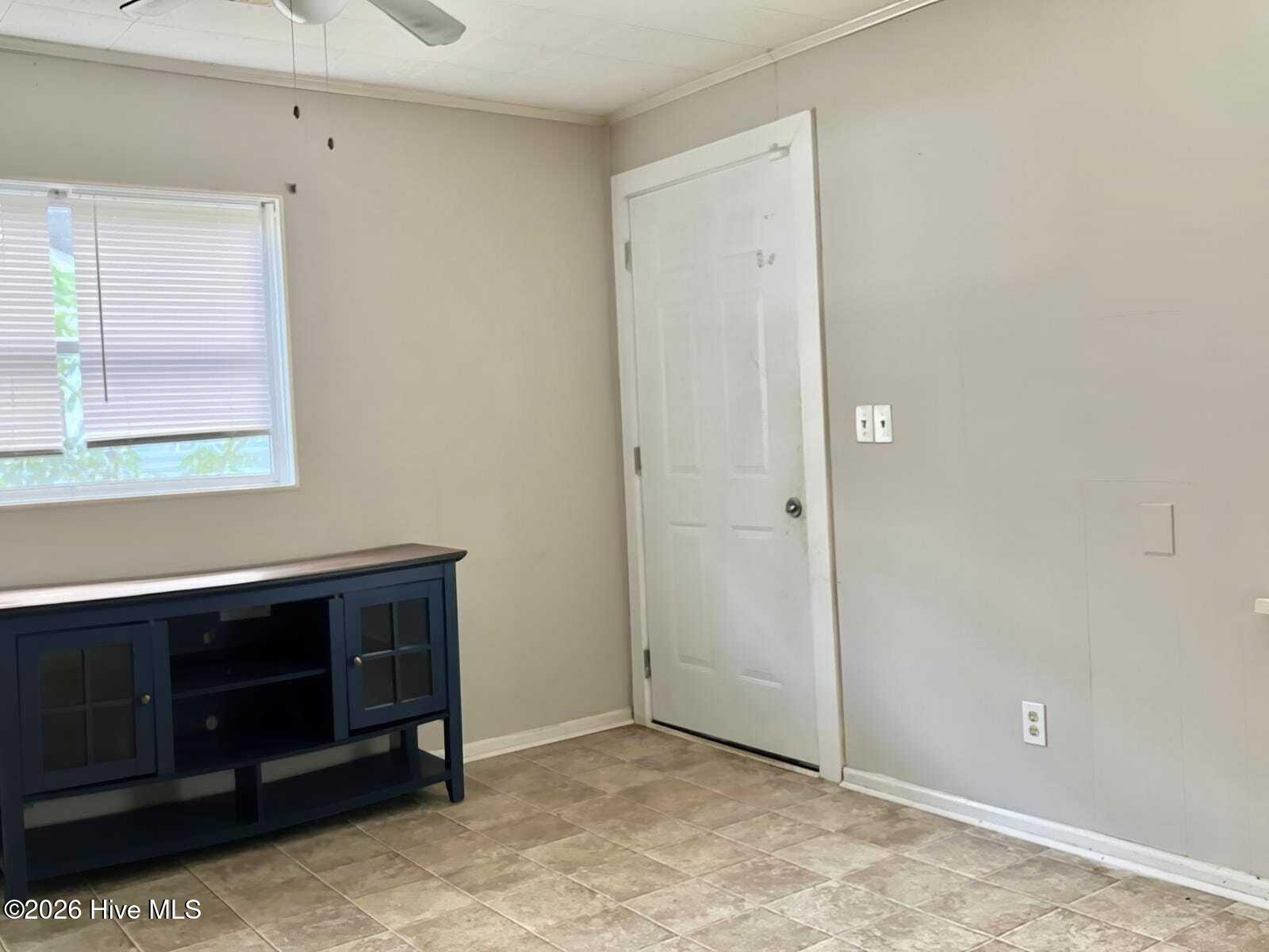 1915 Virginia Avenue Property Photo 7