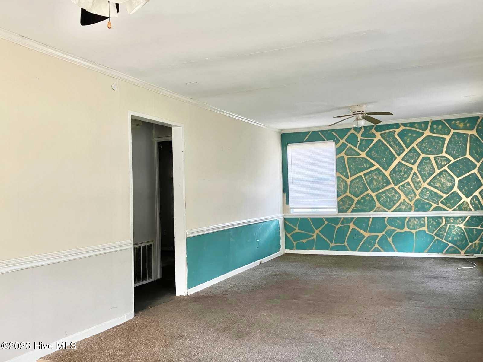 1915 Virginia Avenue Property Photo 9