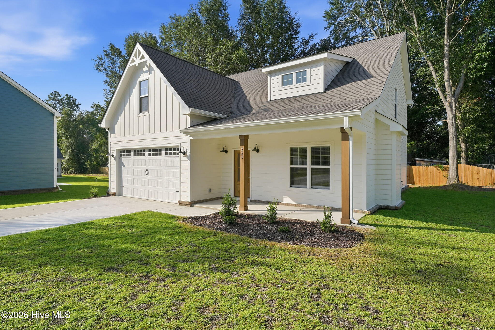 220 Telluride Court Property Photo 3