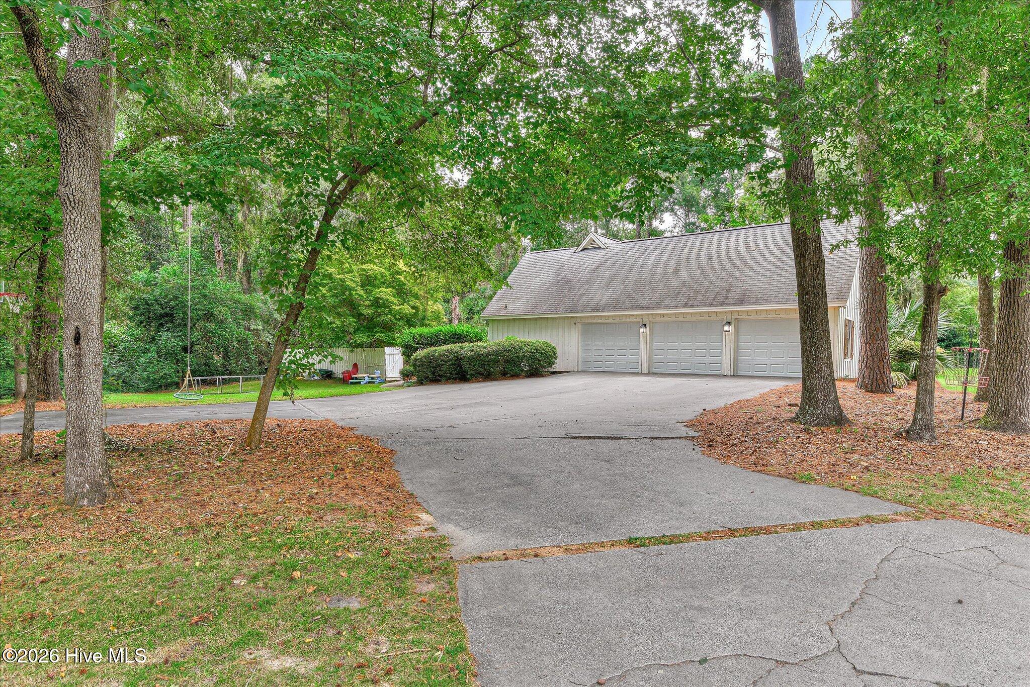 110 Oak Lane Property Photo 12