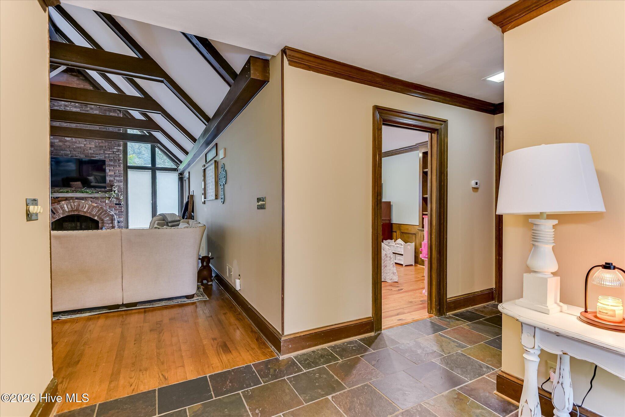 110 Oak Lane Property Photo 14
