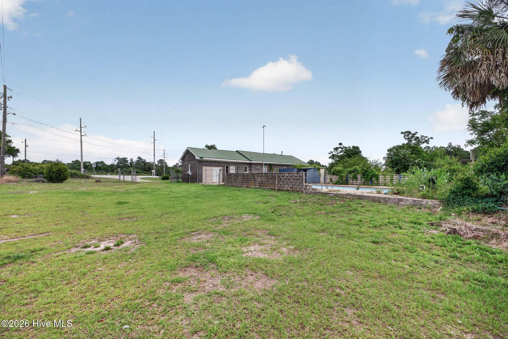 4041 Mike Padgett Highway Property Photo 3