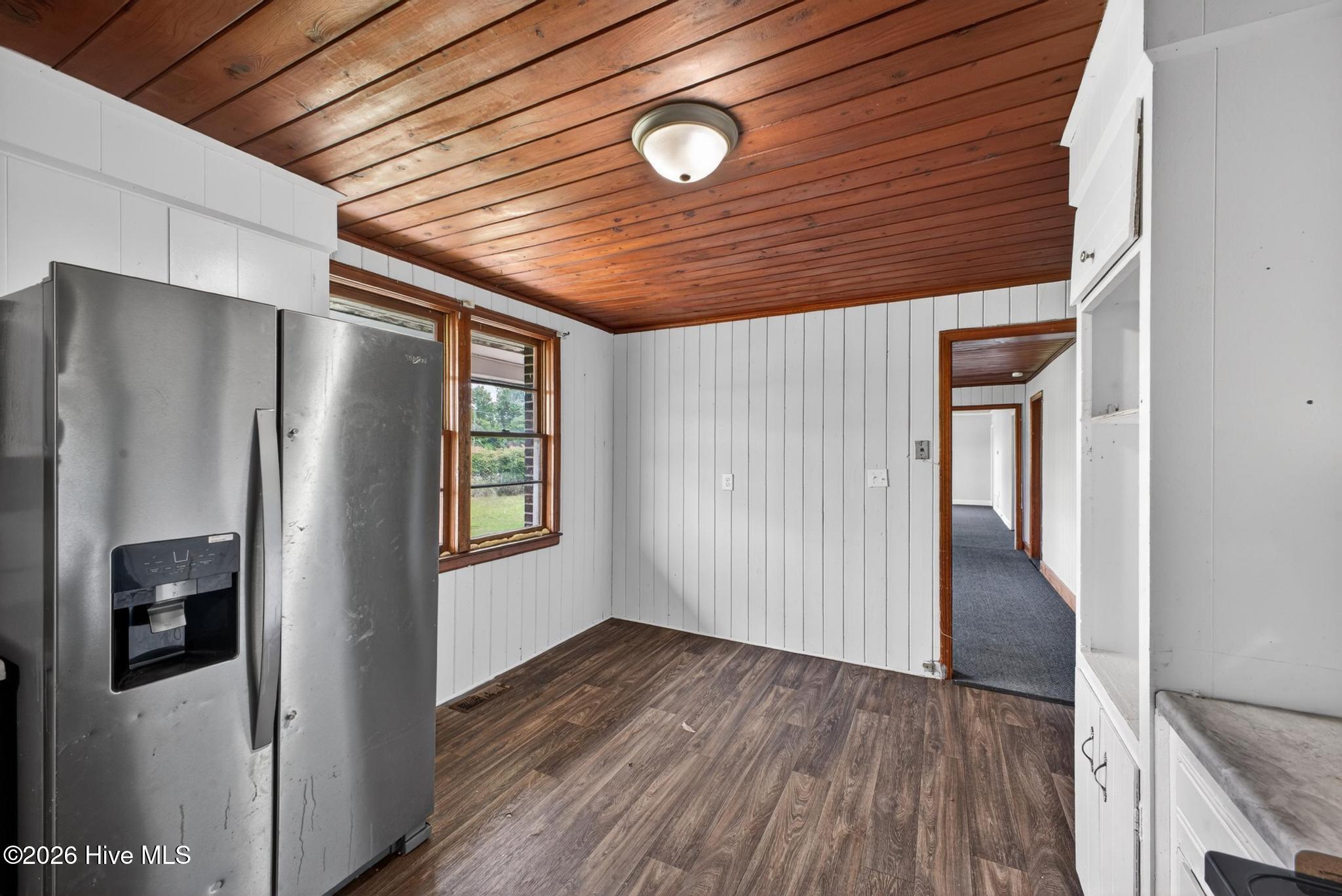 4041 Mike Padgett Highway Property Photo 10