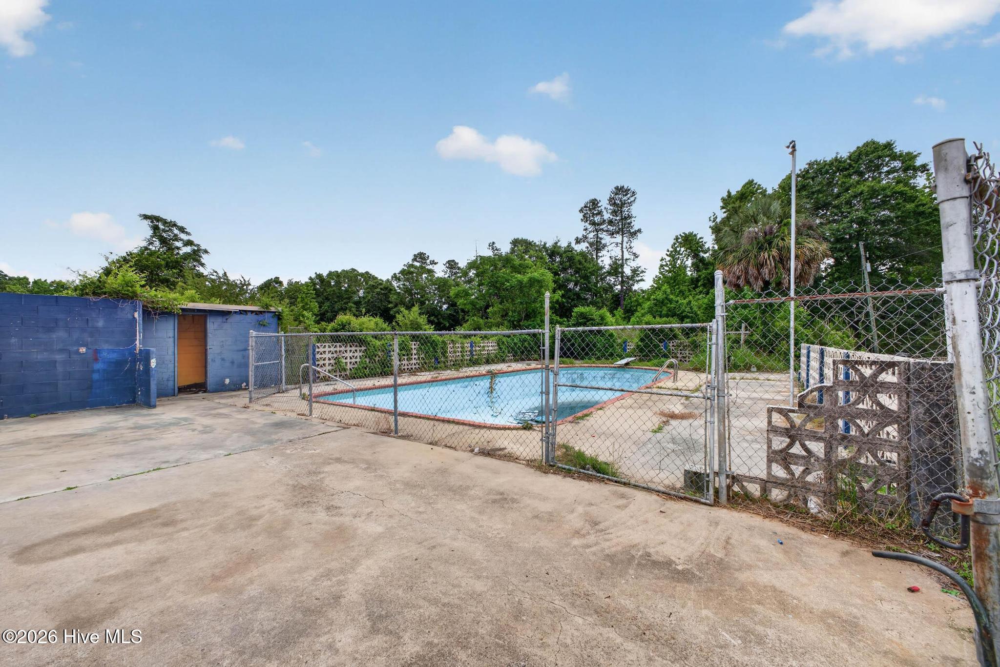 4041 Mike Padgett Highway Property Photo 25