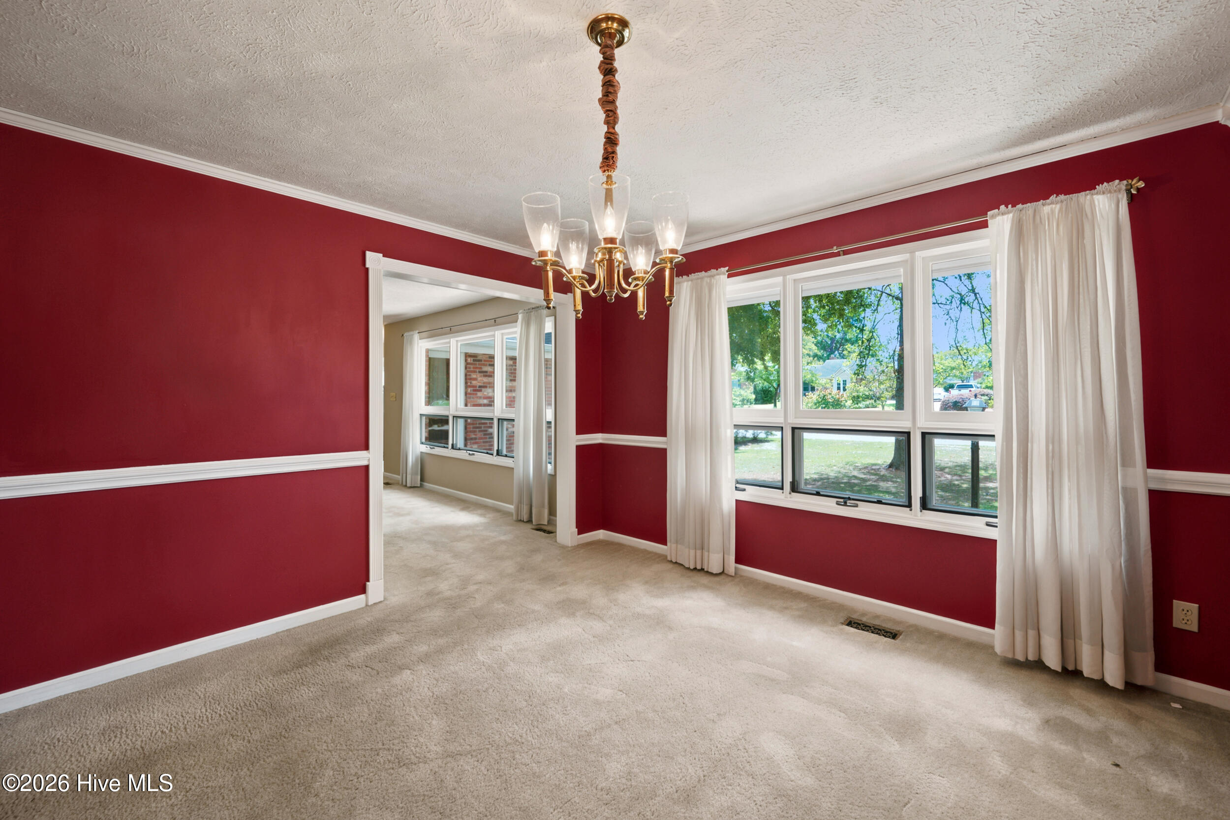 204 Cherry Hills Drive Property Photo 4