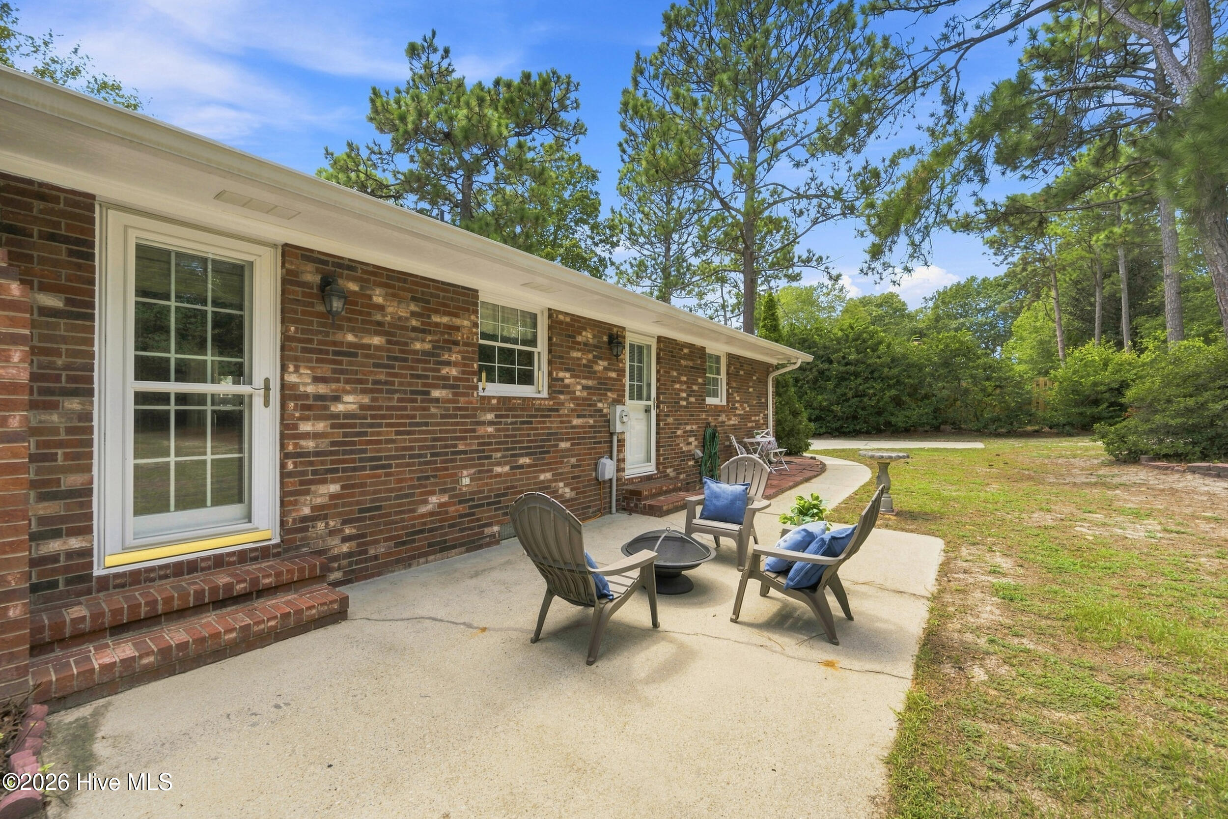 204 Cherry Hills Drive Property Photo 8