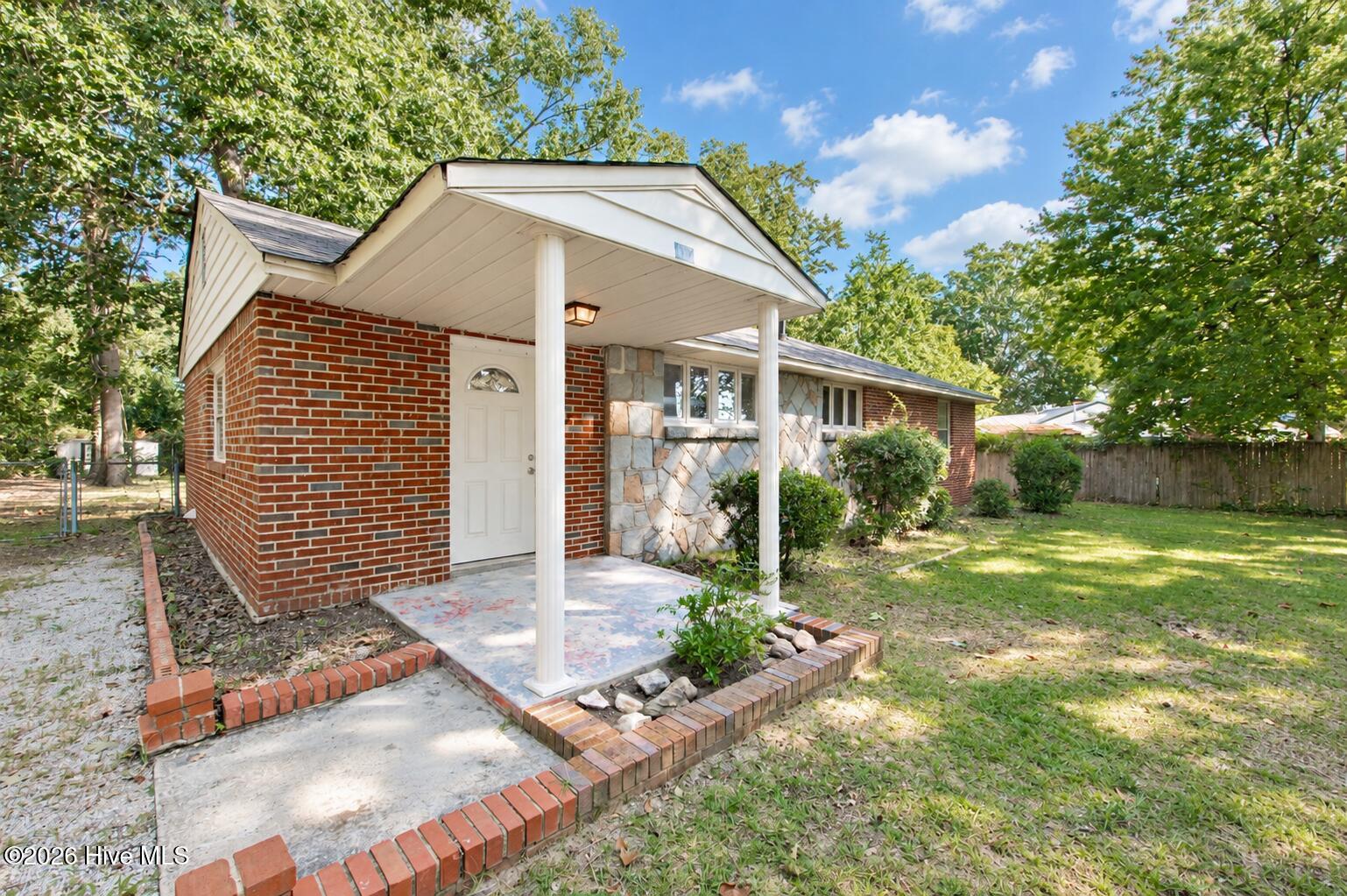 122 Marvin Drive Property Photo 2