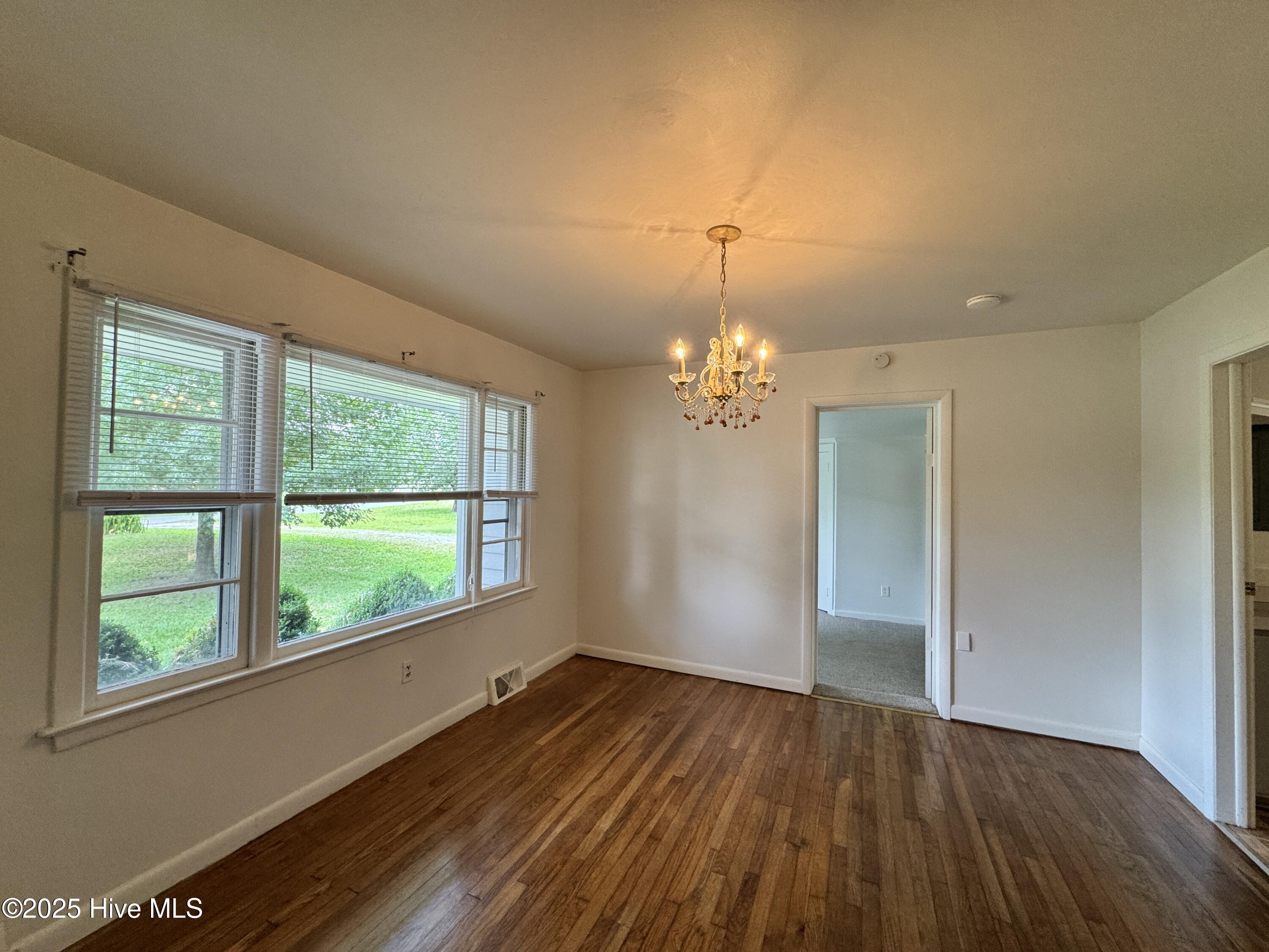 218 Edgewood Drive Property Photo 3