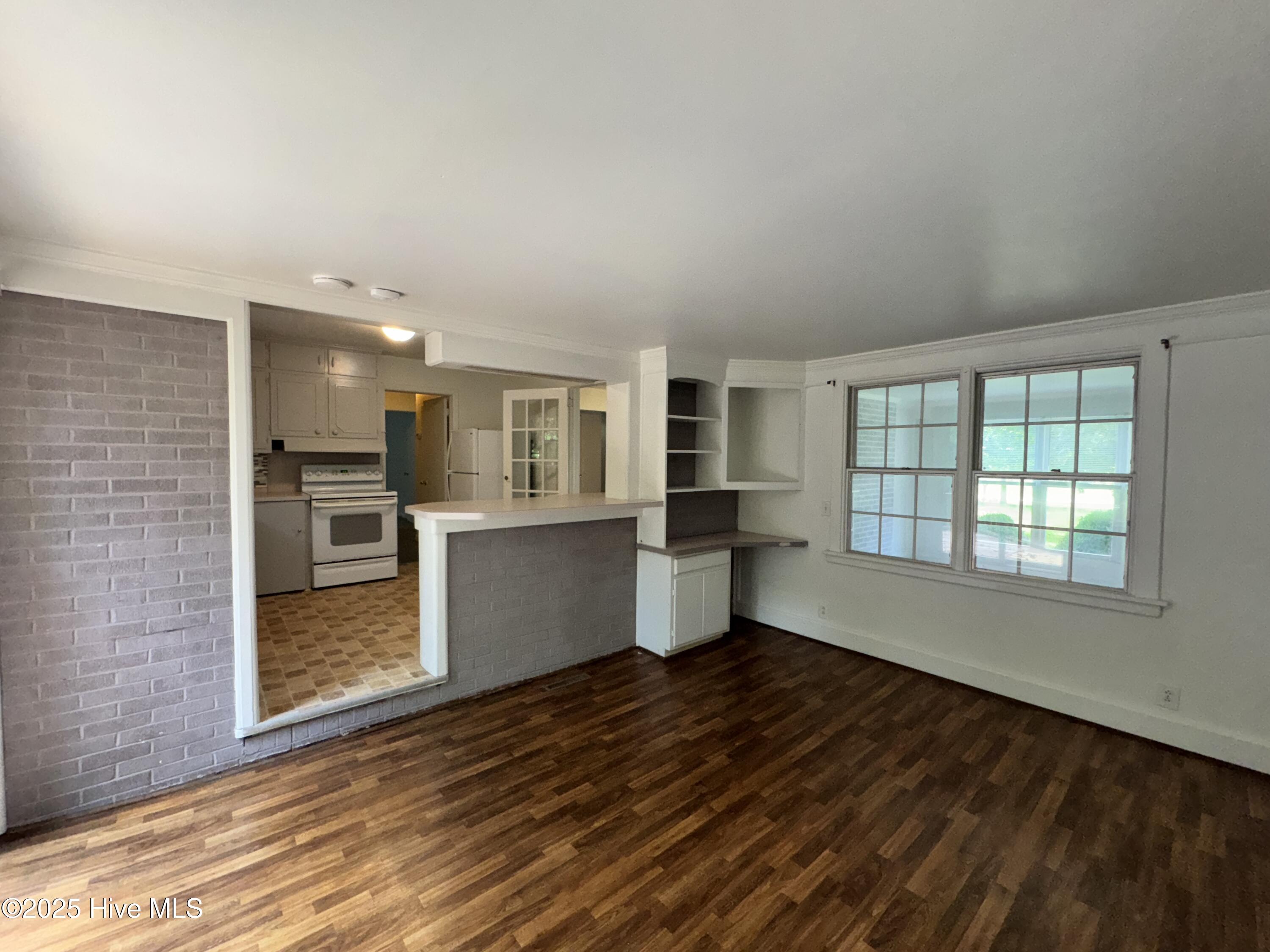218 Edgewood Drive Property Photo 8