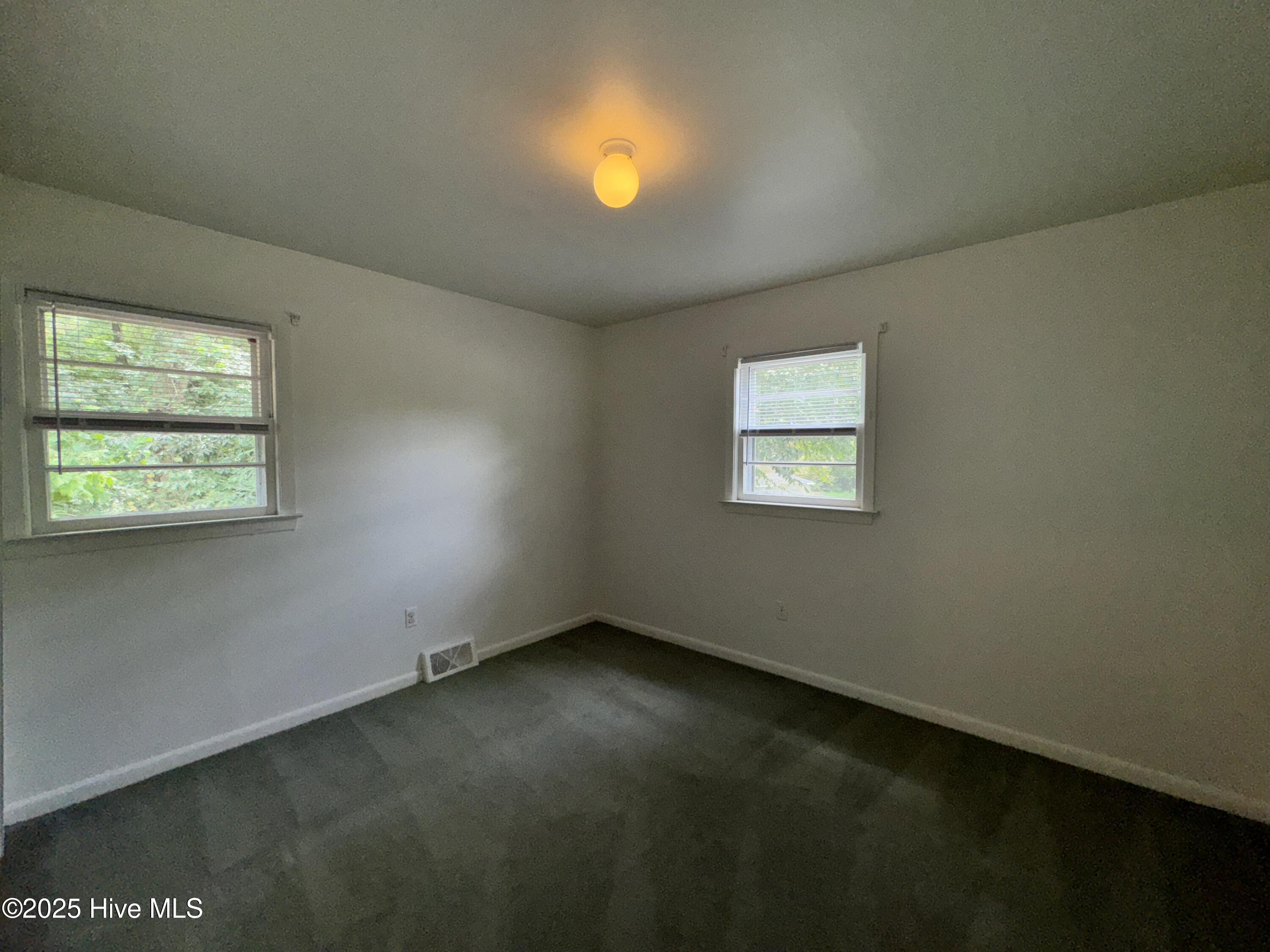 218 Edgewood Drive Property Photo 9