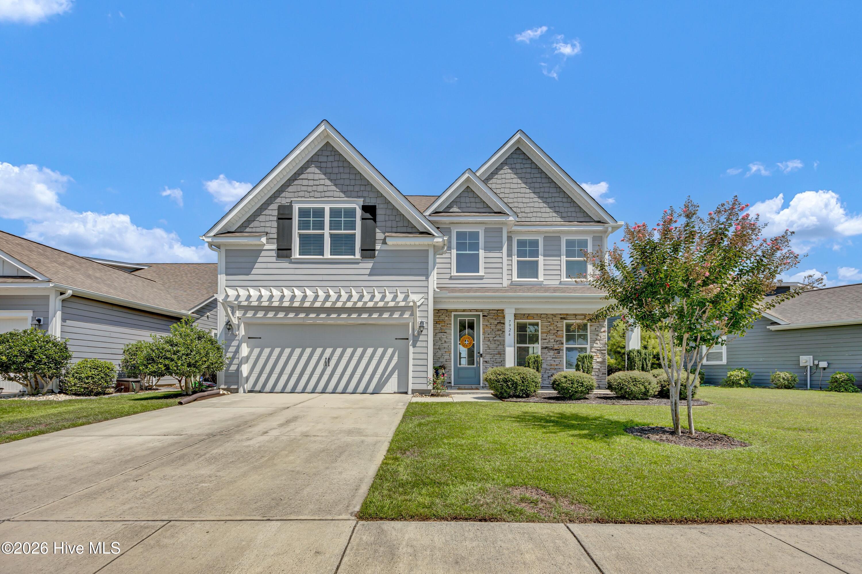 7924 Champlain Drive Property Photo 1