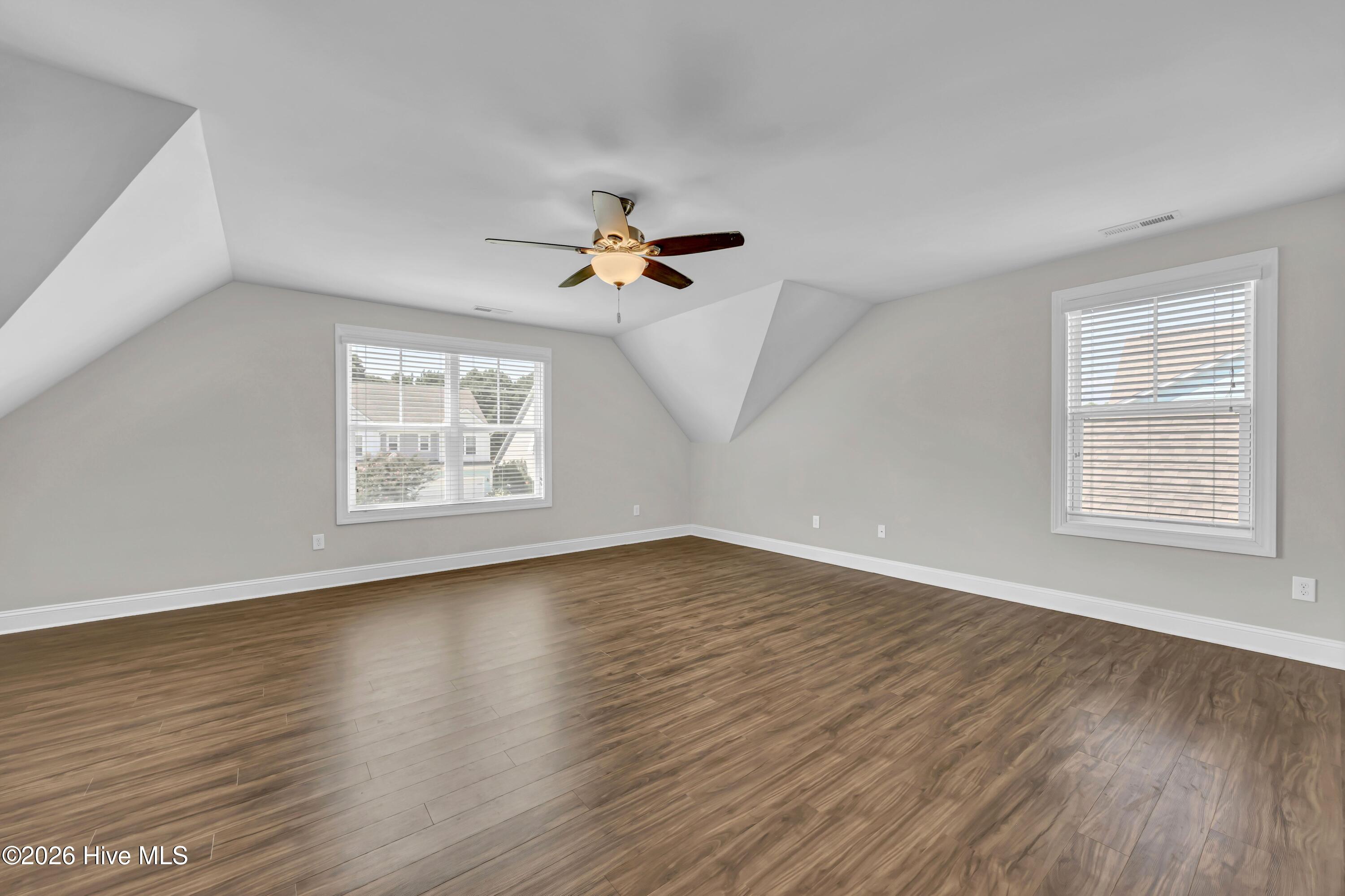 7924 Champlain Drive Property Photo 15