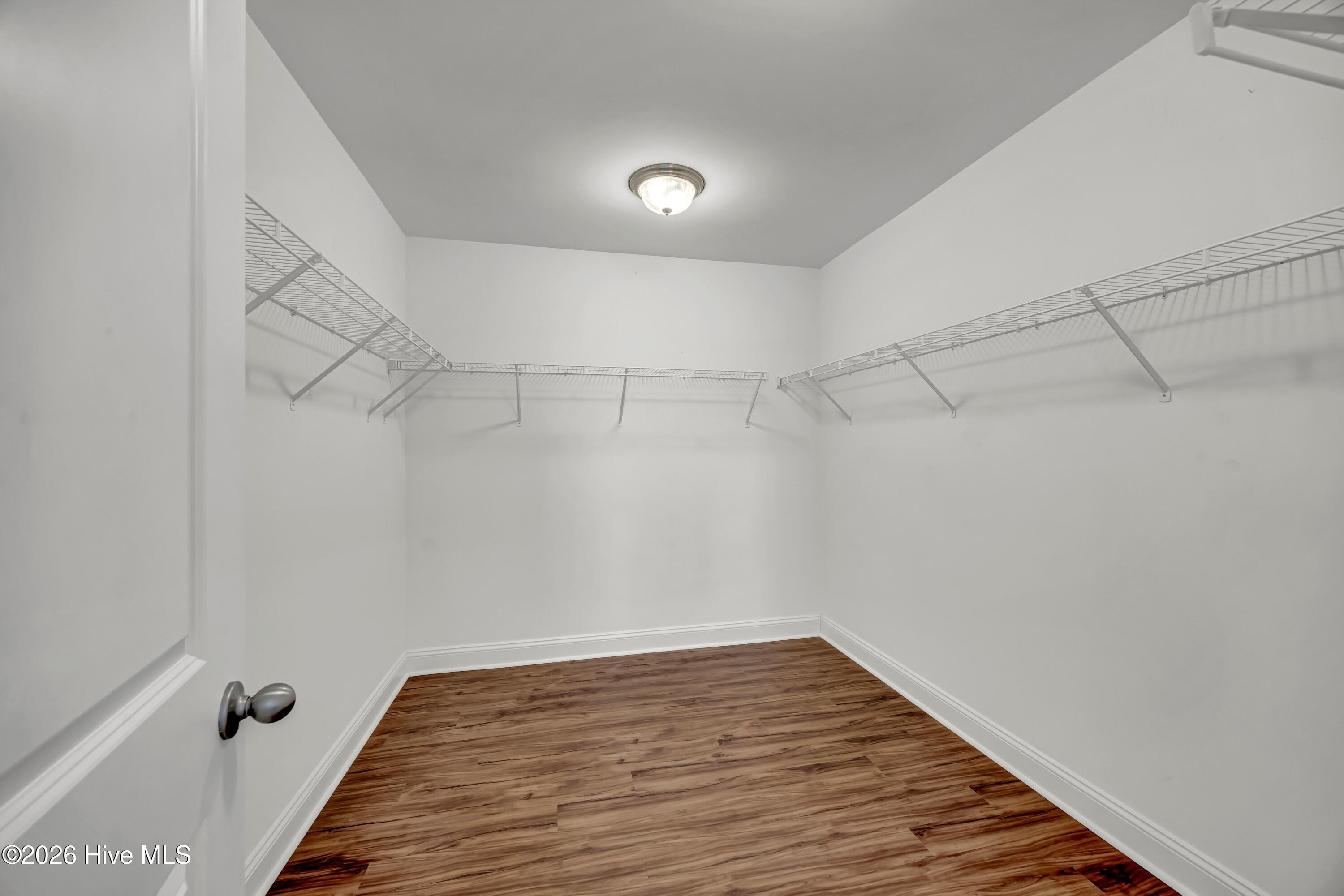 7924 Champlain Drive Property Photo 20