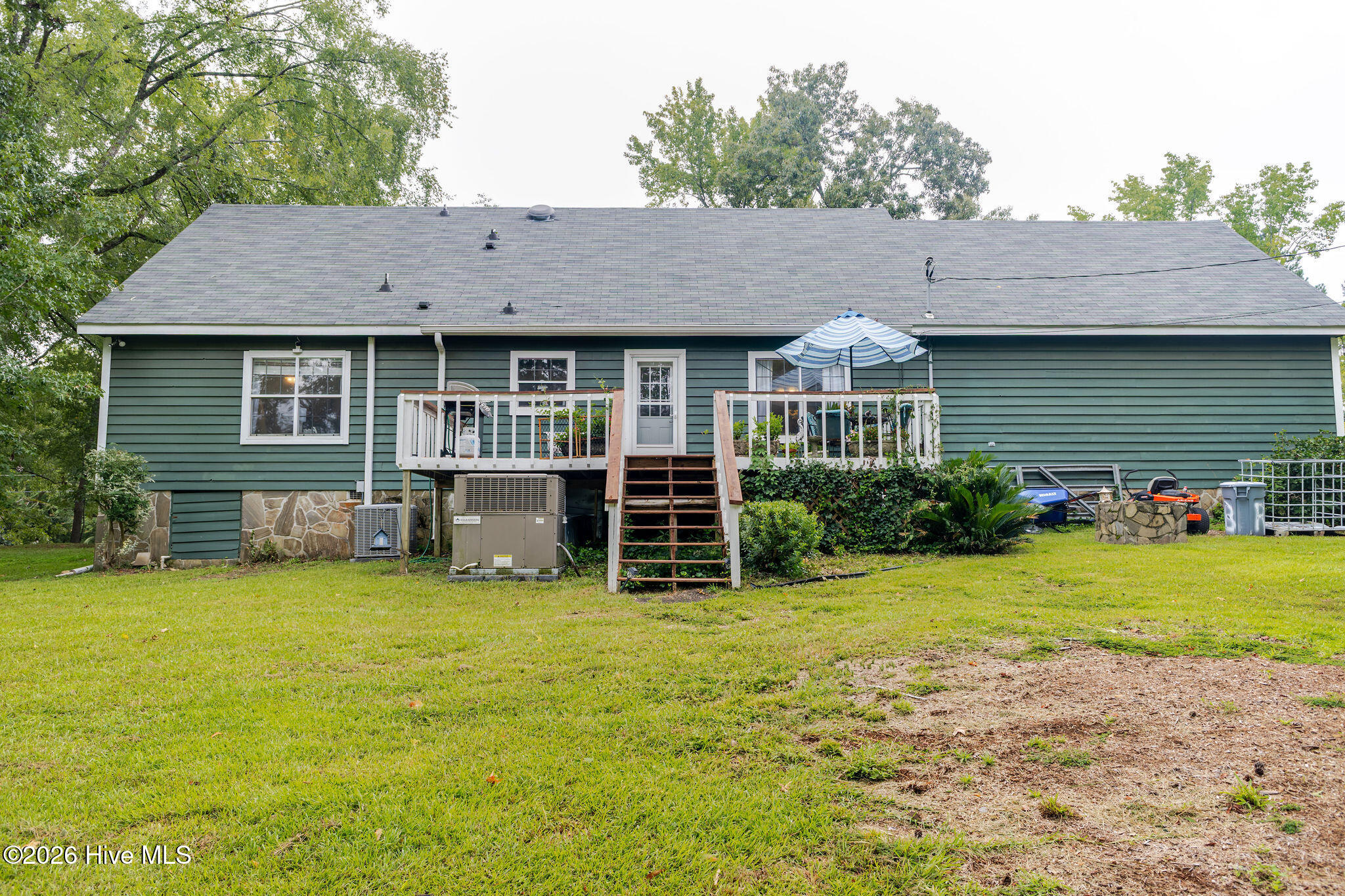1050 Halali Farm Road Property Photo 8