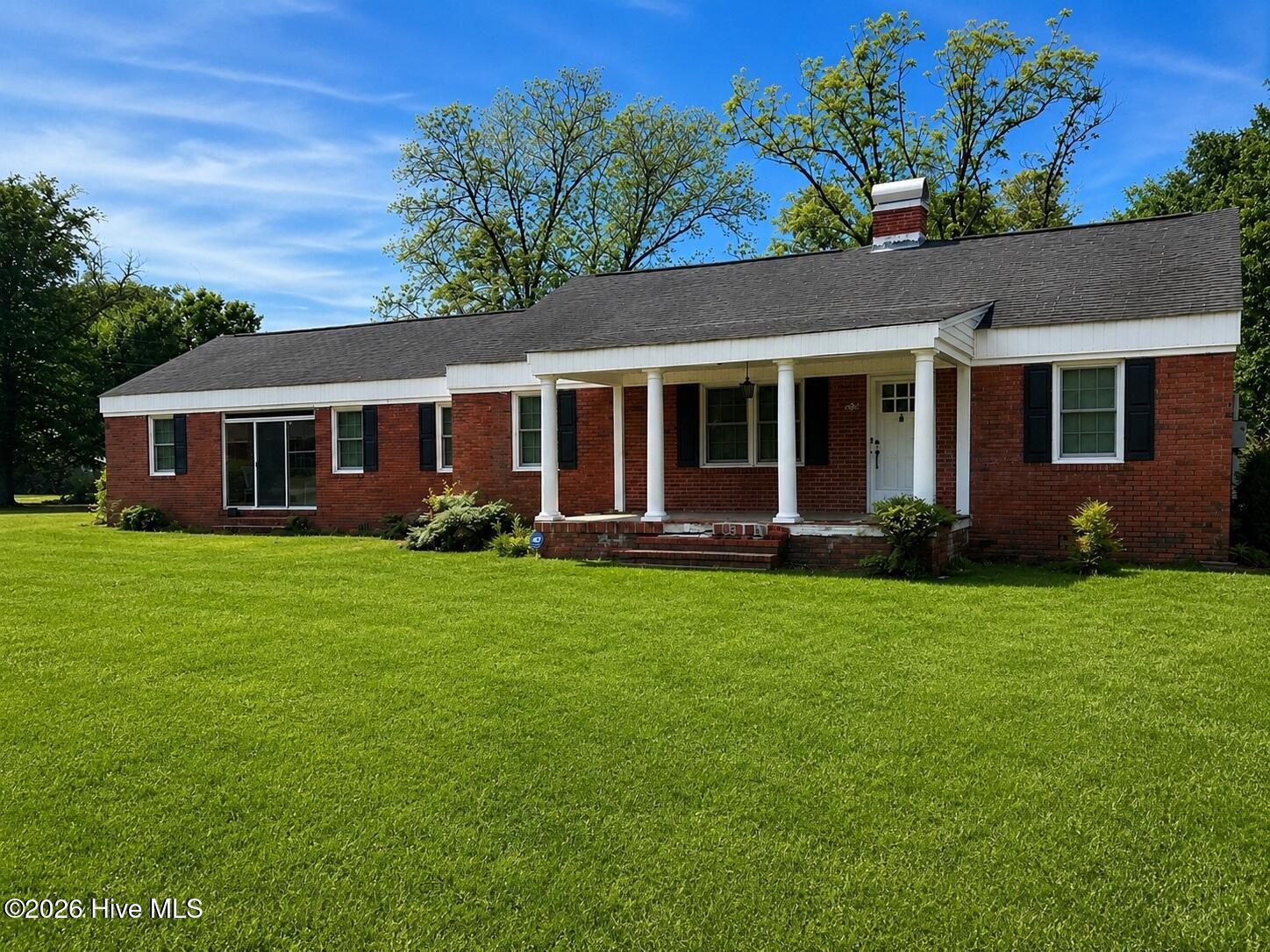 902 Park Avenue Property Photo 1