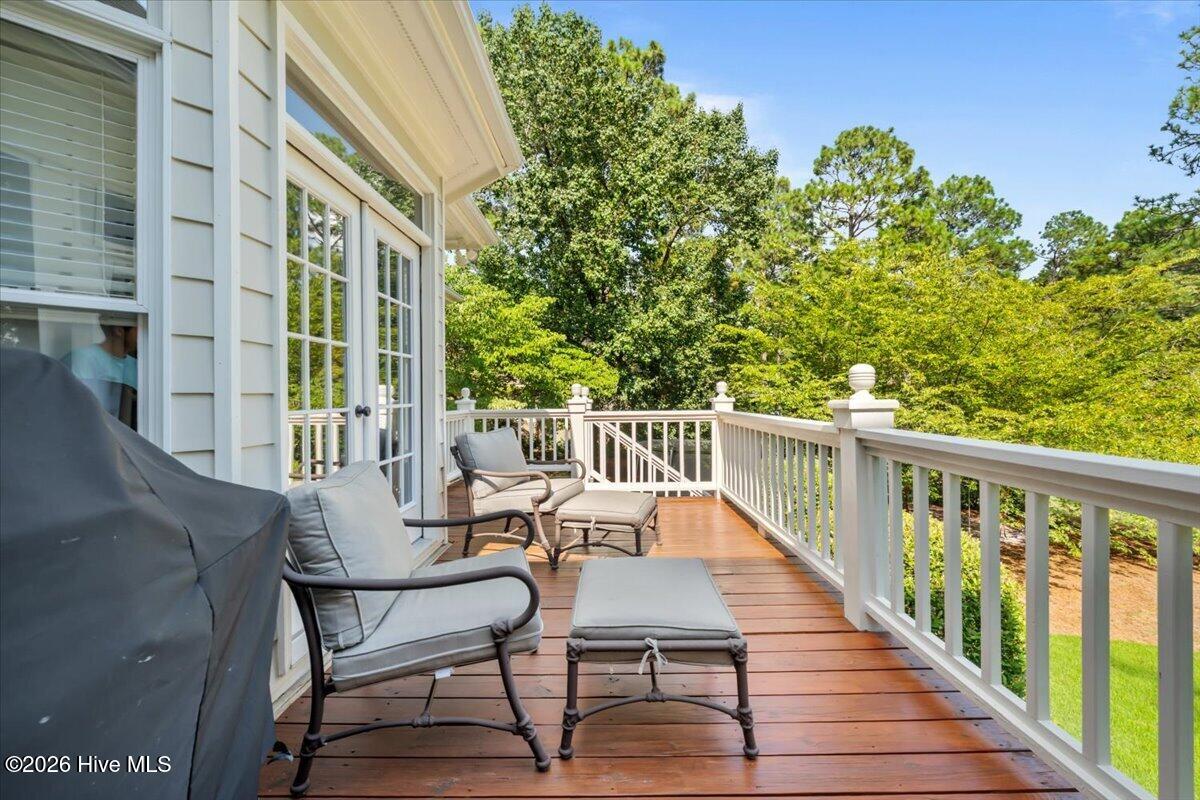 233 National Drive Property Photo 18