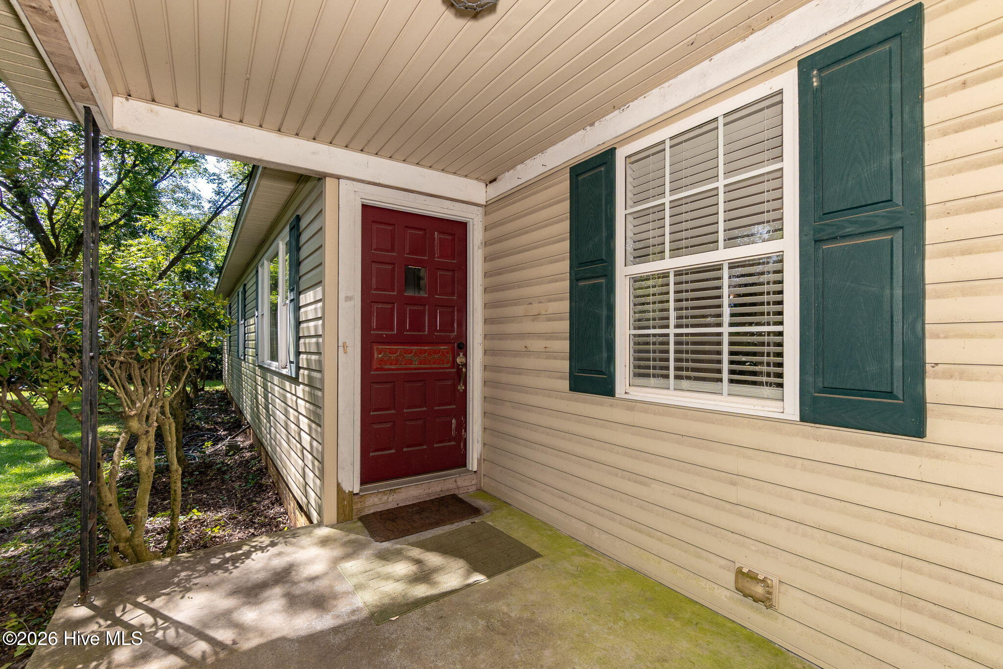 101 S Jackson Drive Property Photo 5